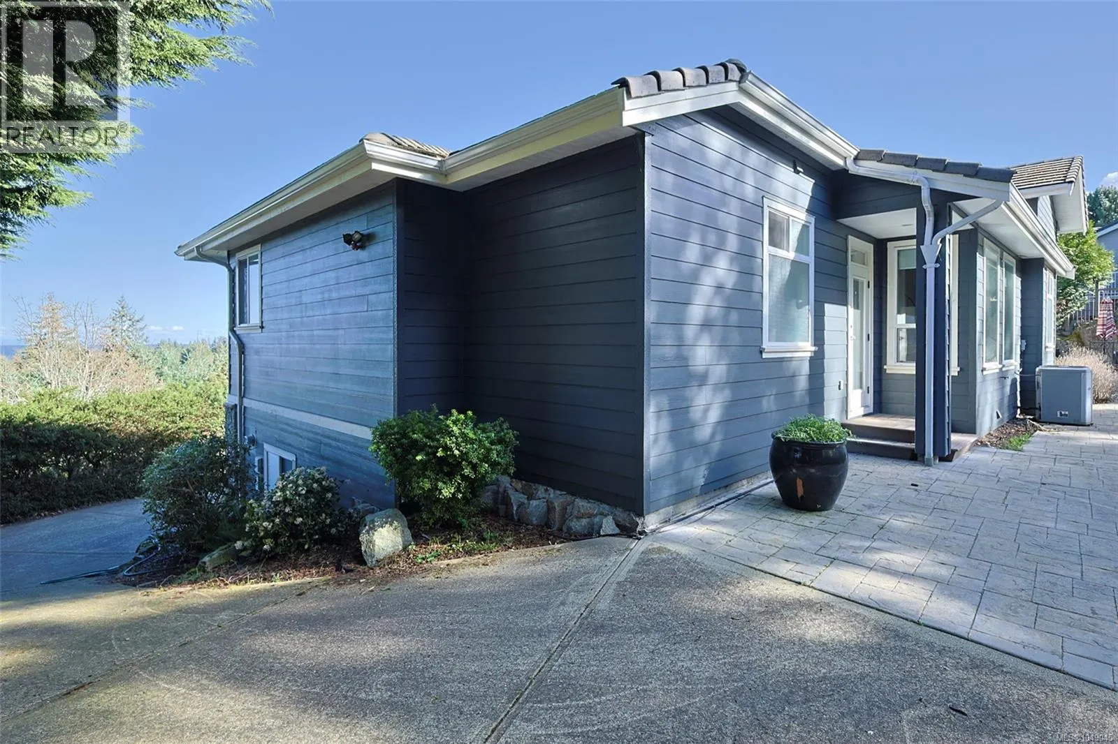 3554 Collingwood Dr