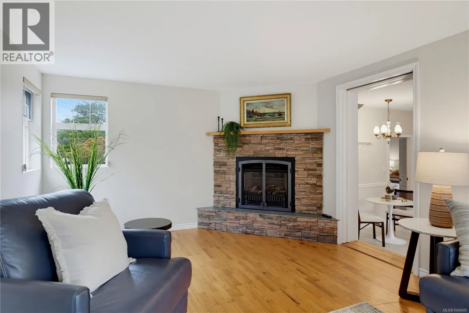 103 Bushby St