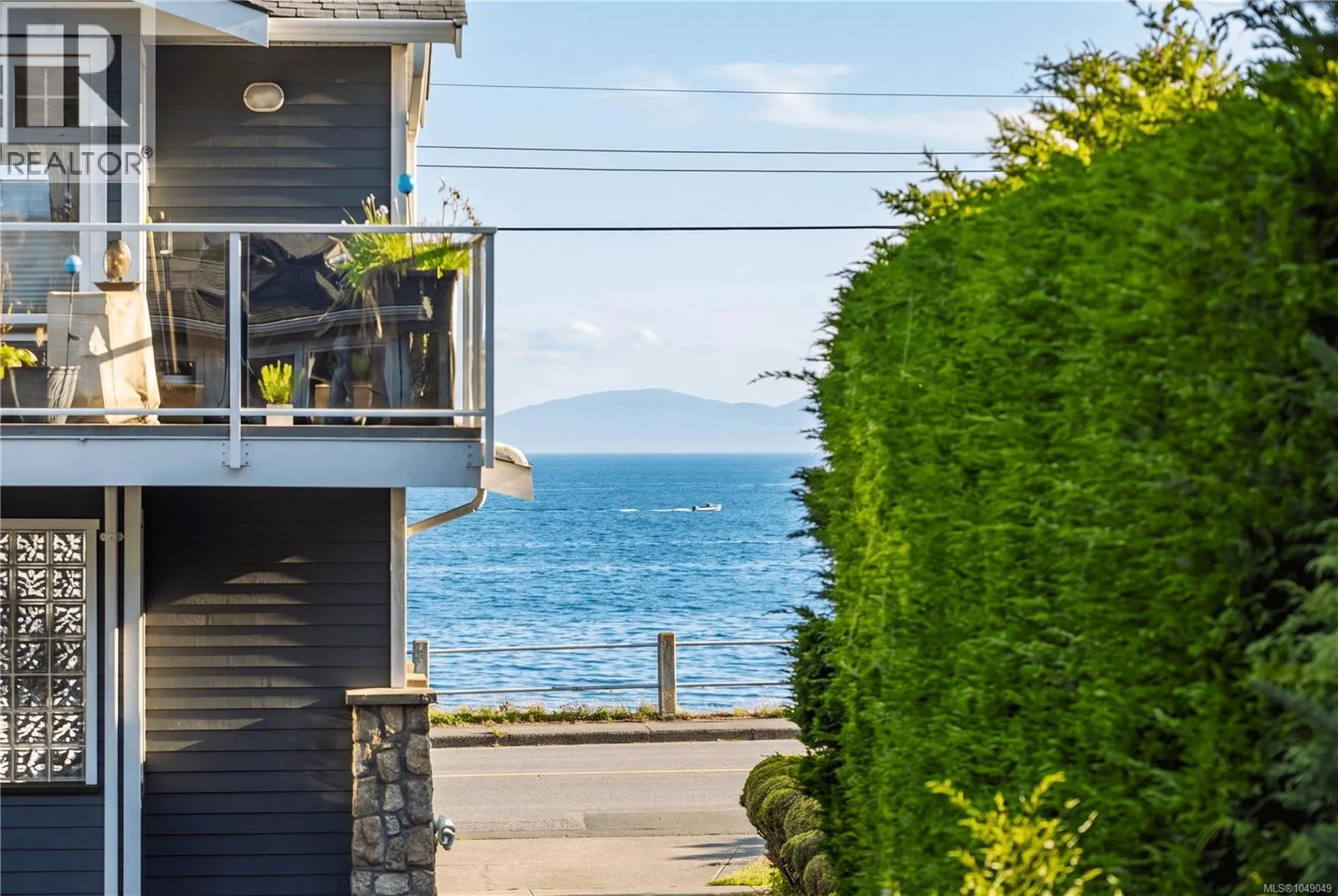 103 Bushby St