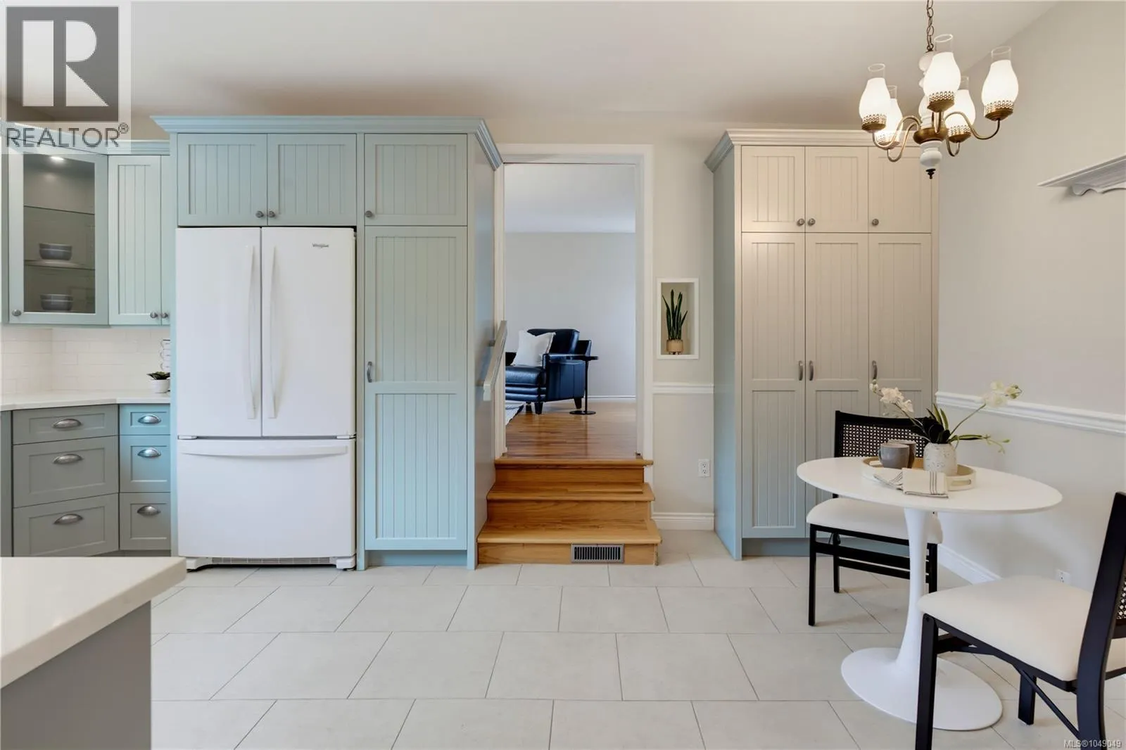 103 Bushby St