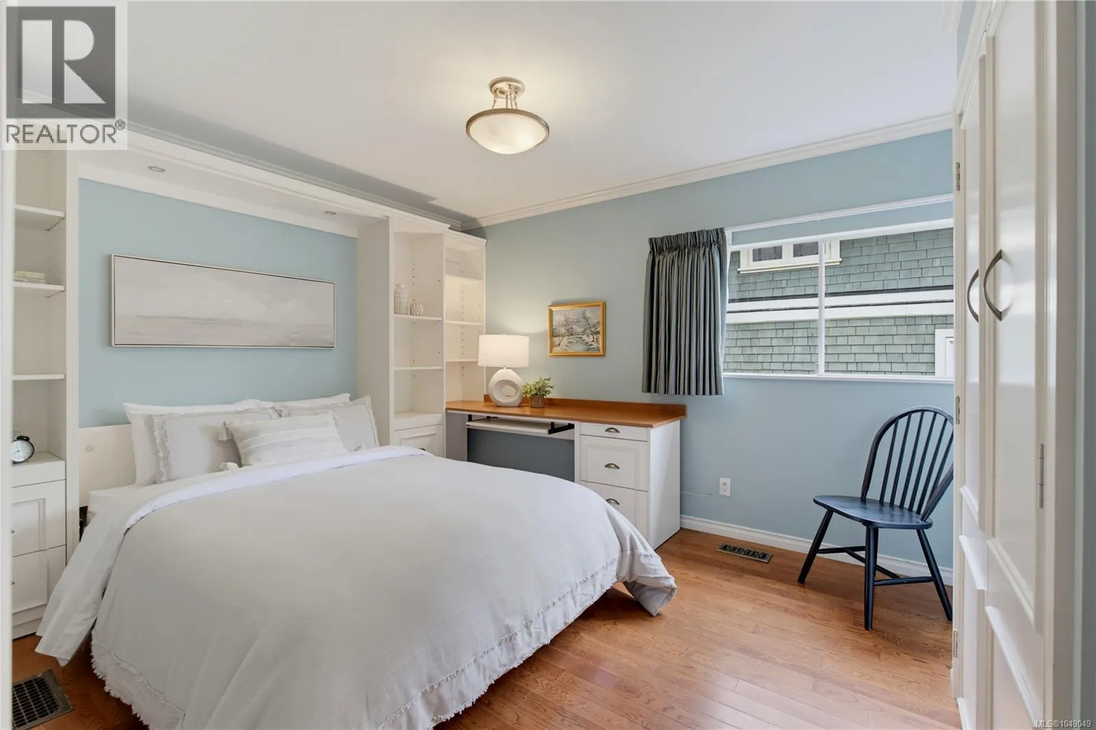 103 Bushby St