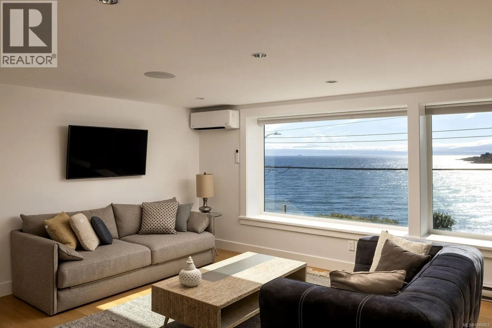 532 Beach Dr
