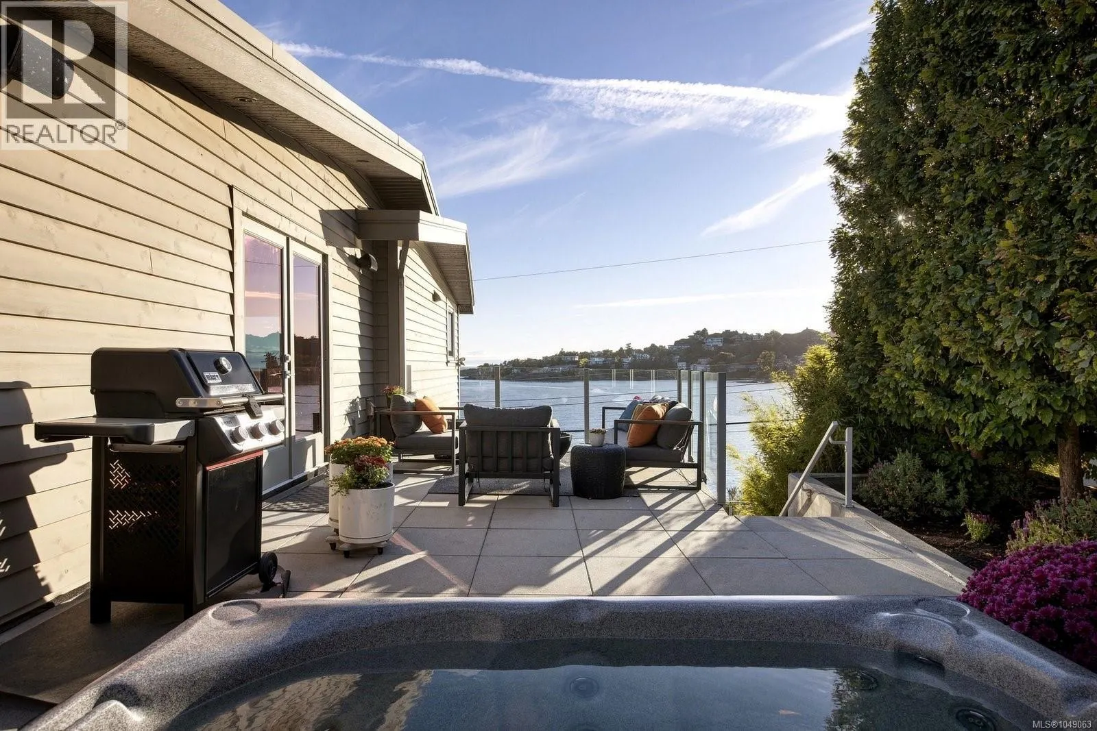532 Beach Dr
