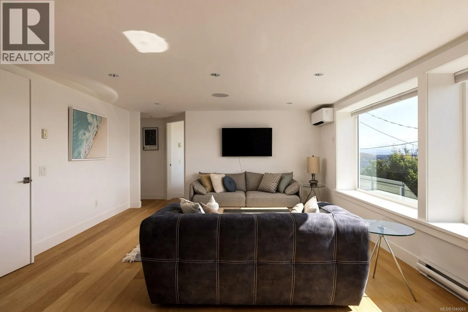 532 Beach Dr