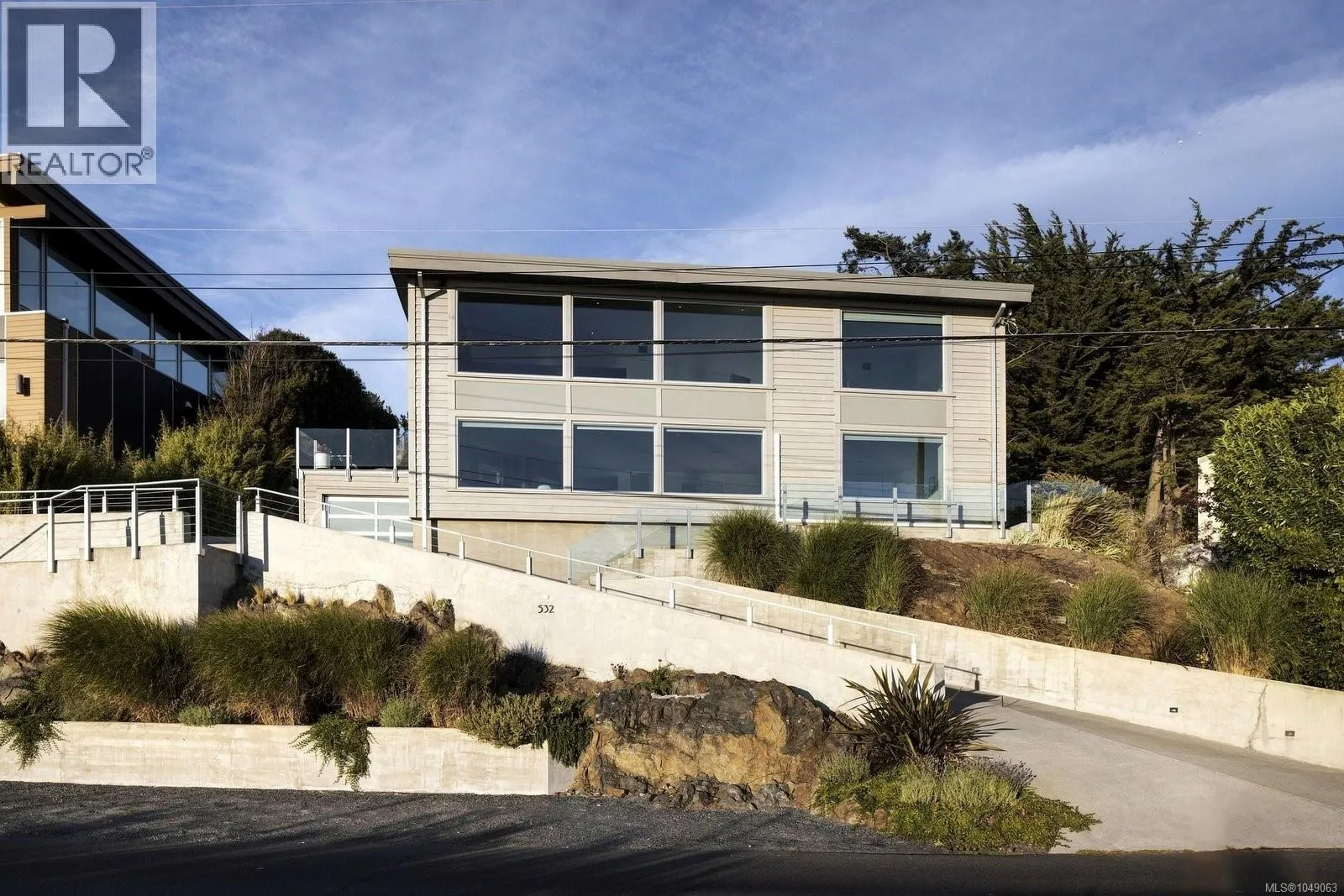 532 Beach Dr