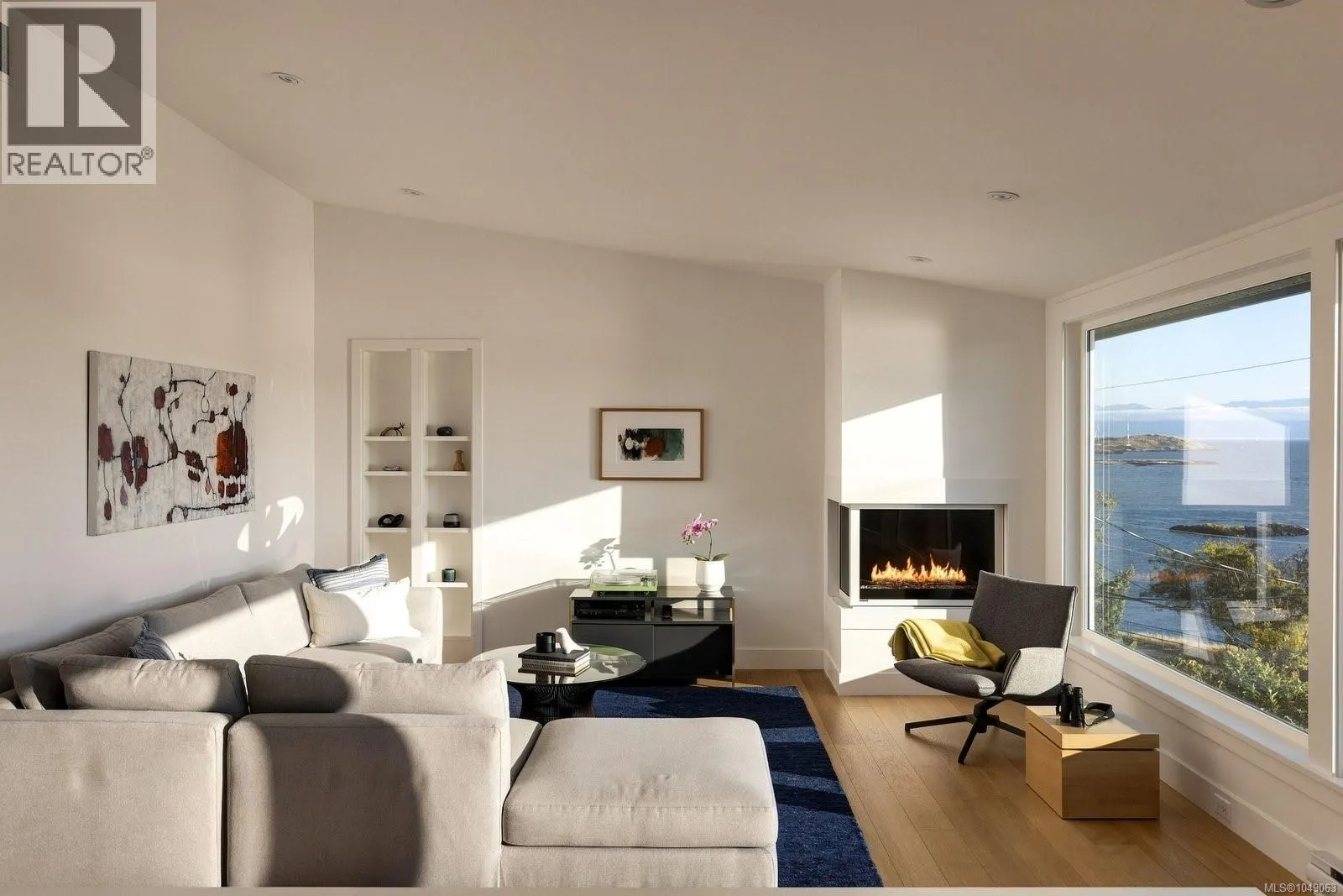 532 Beach Dr