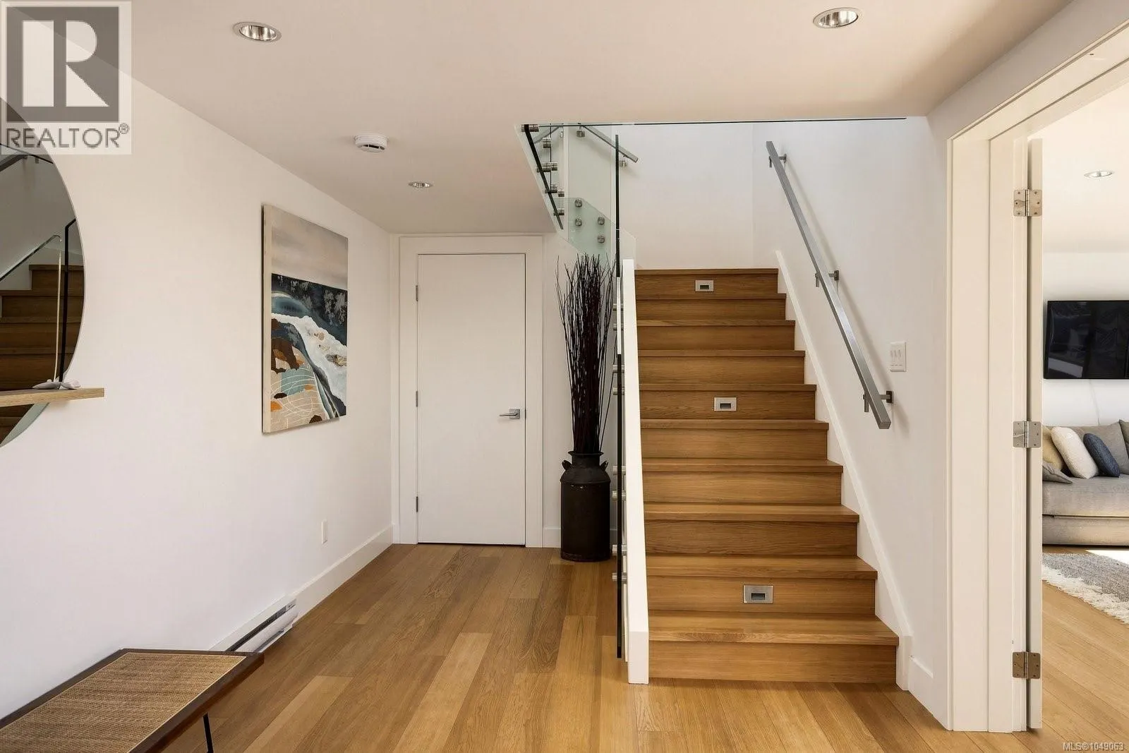 532 Beach Dr