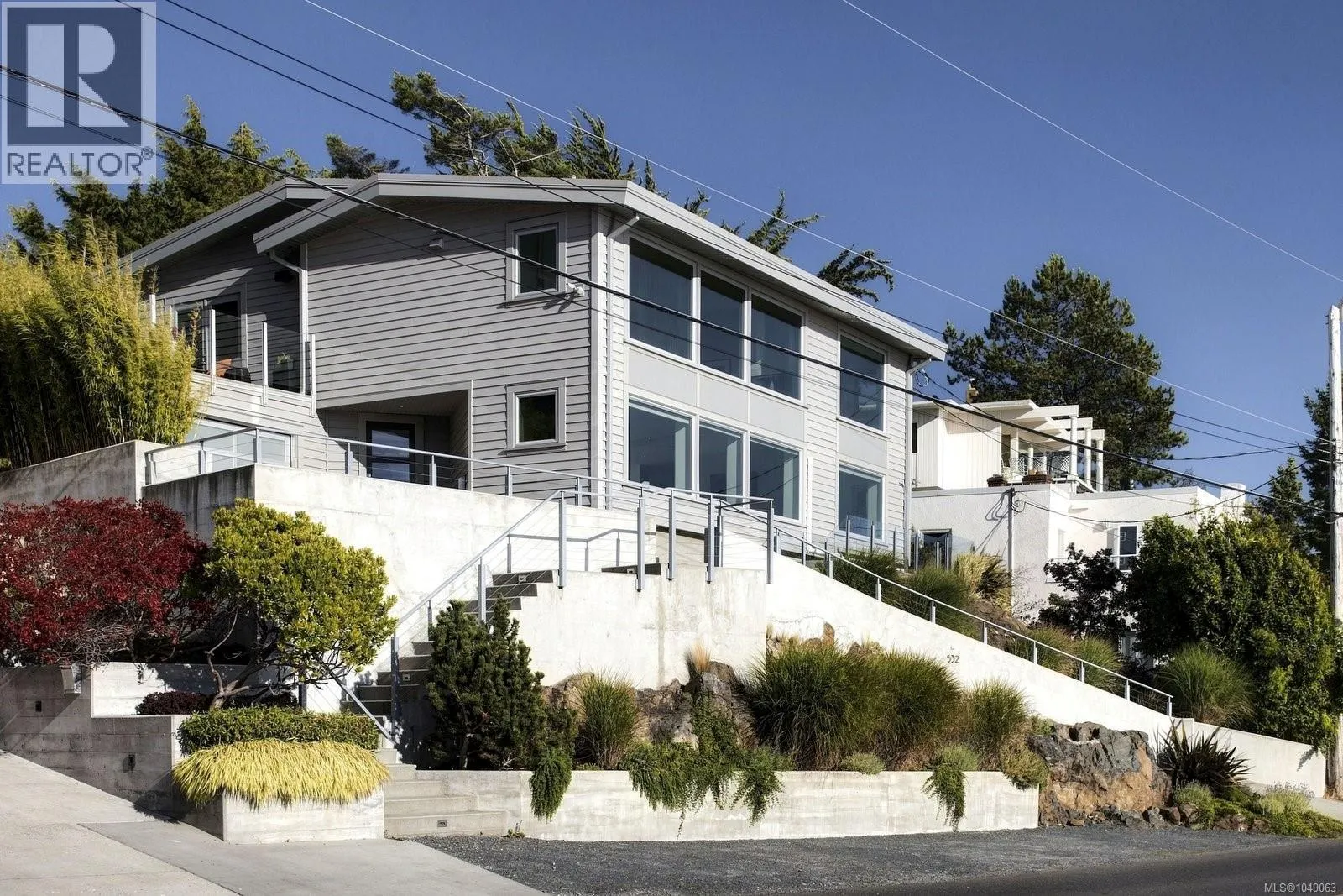 532 Beach Dr
