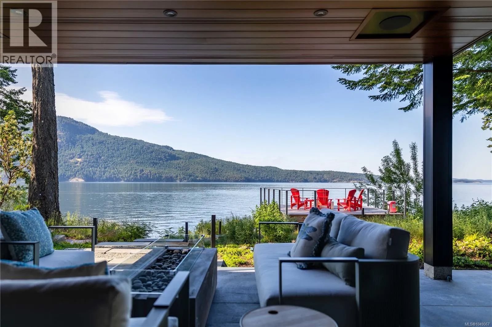848 Lands End Rd