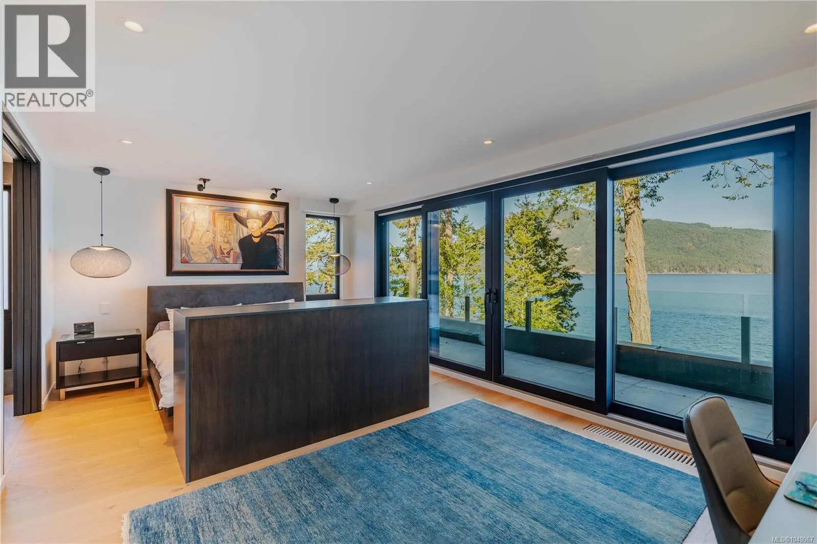 848 Lands End Rd