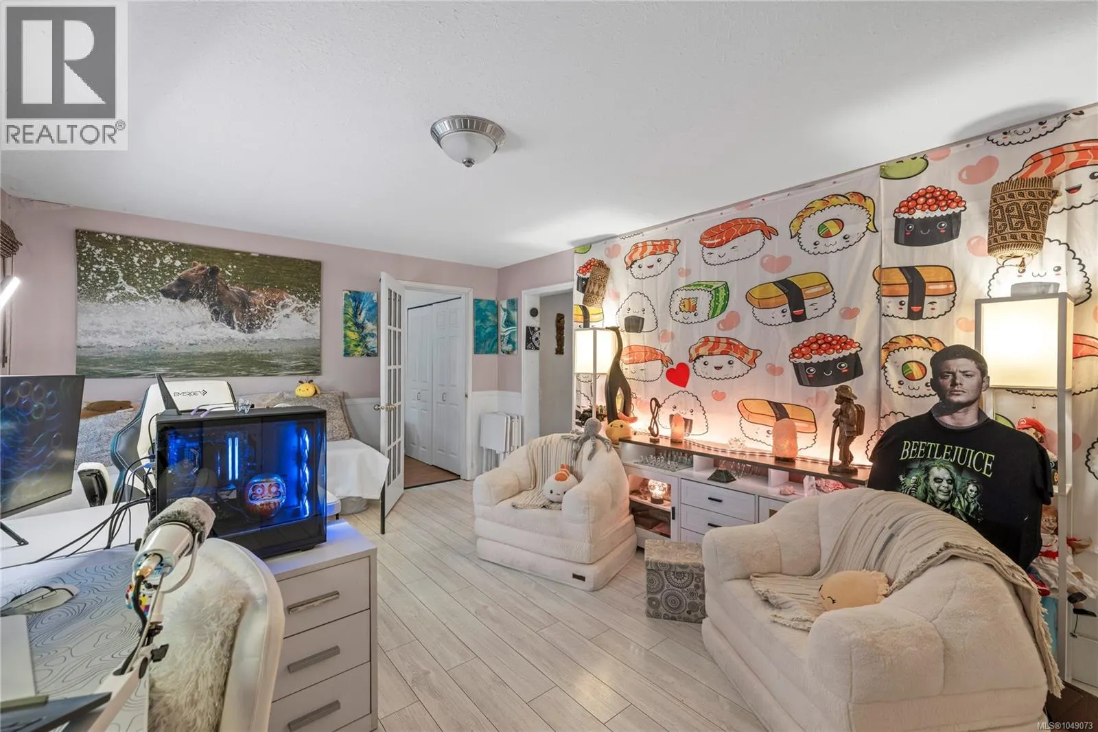 3557 Fairview Dr