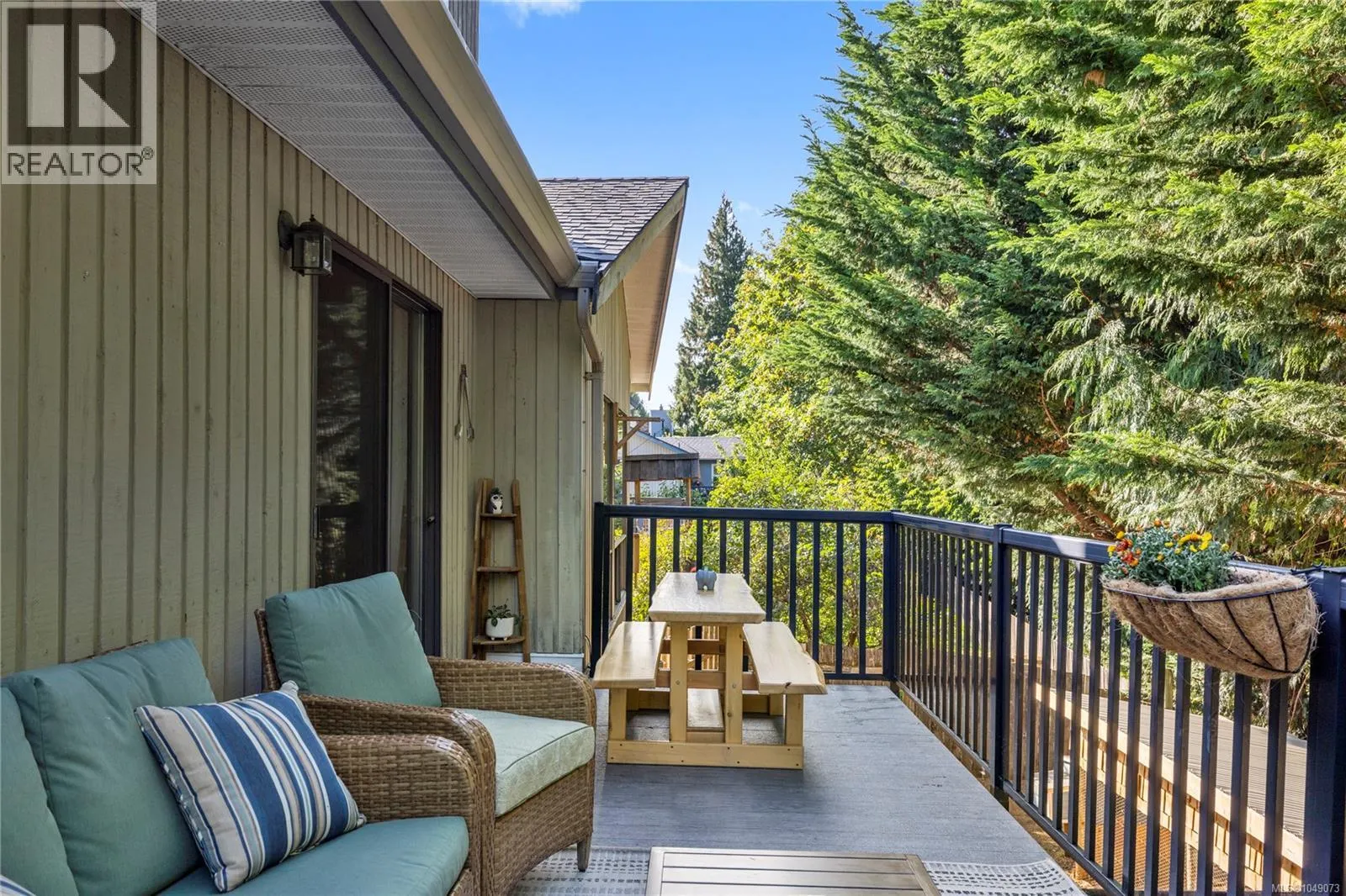 3557 Fairview Dr
