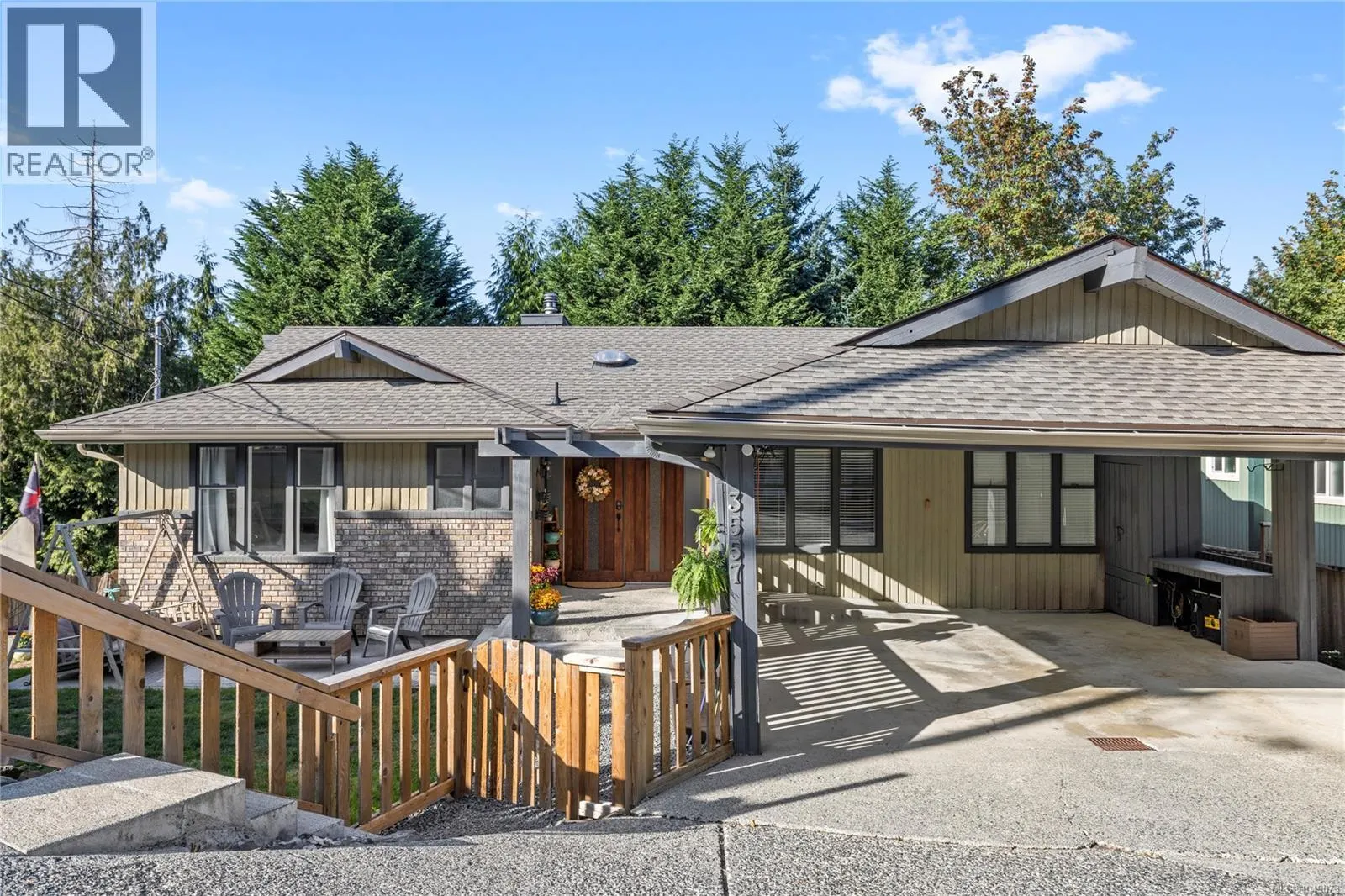 3557 Fairview Dr