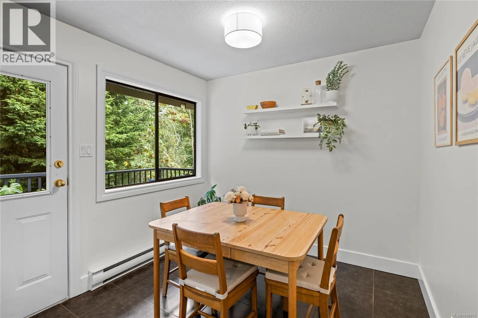 3557 Fairview Dr