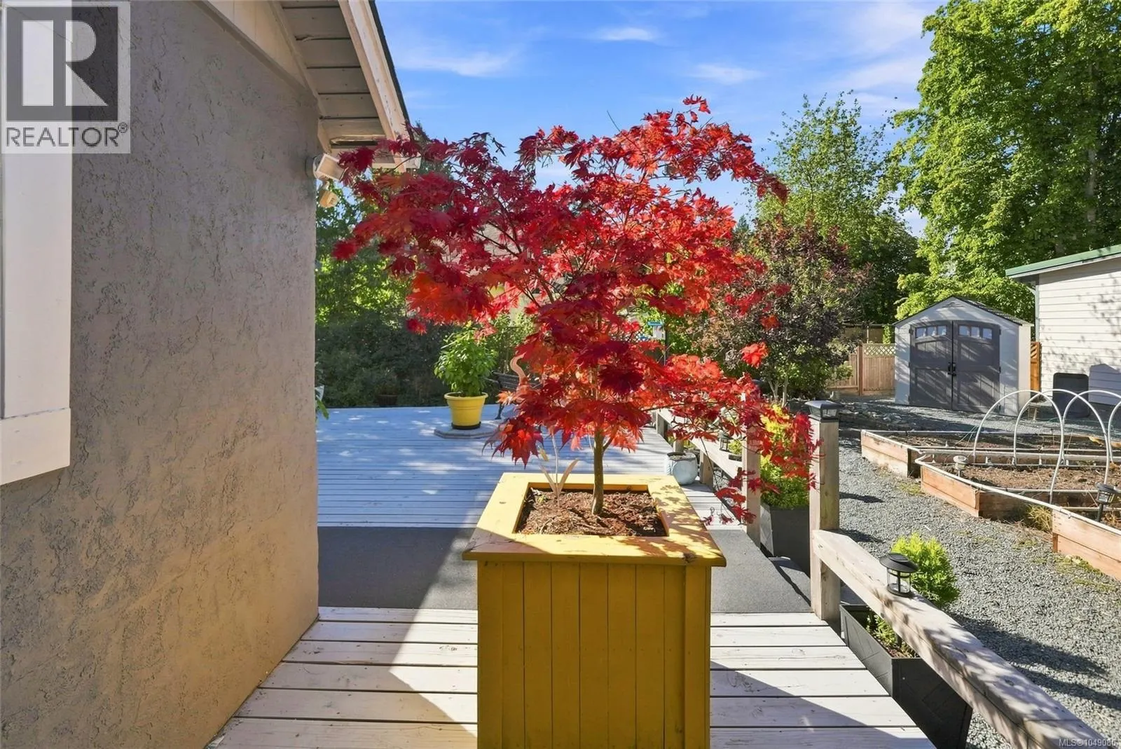 611 Pioneer Cres