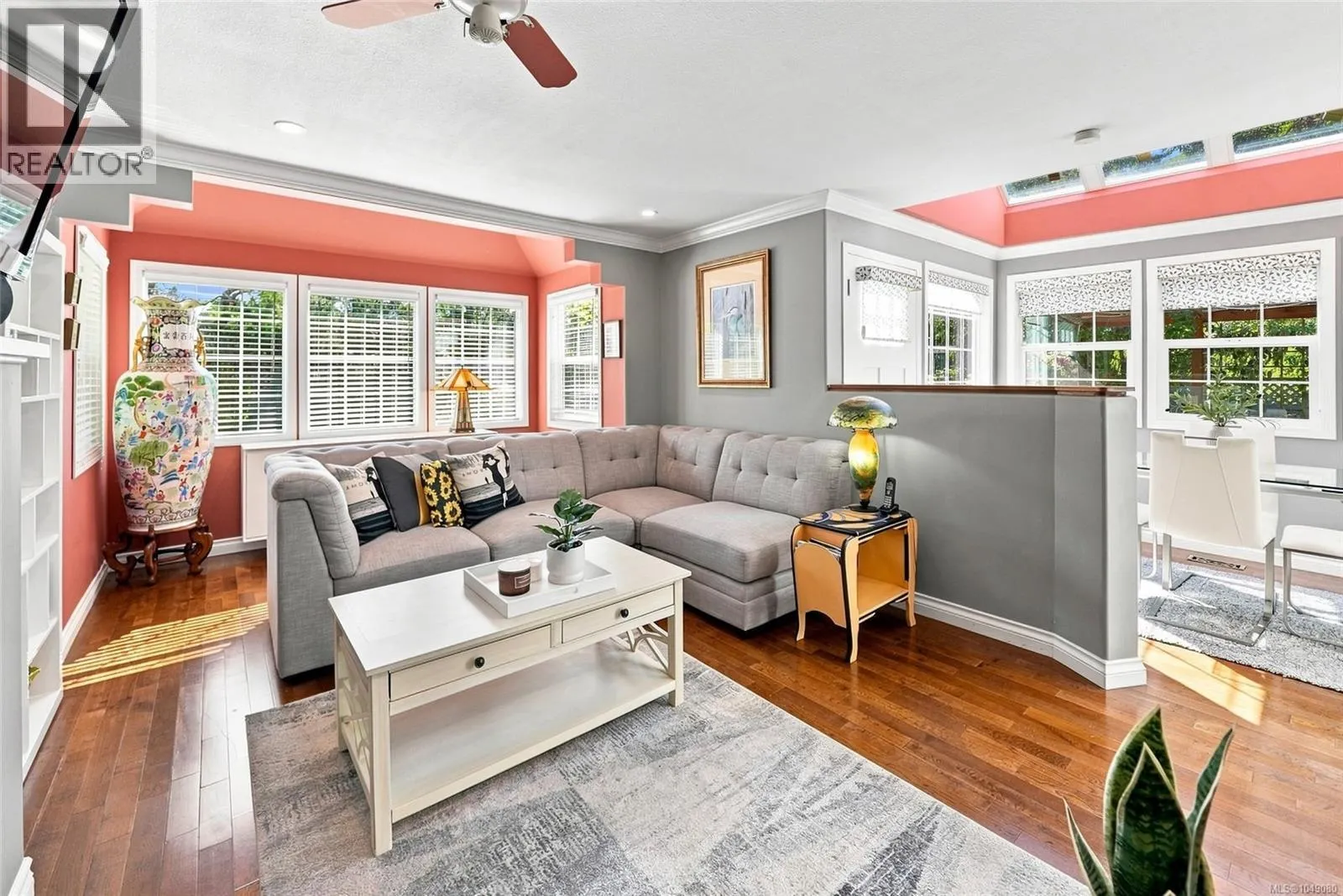 611 Pioneer Cres