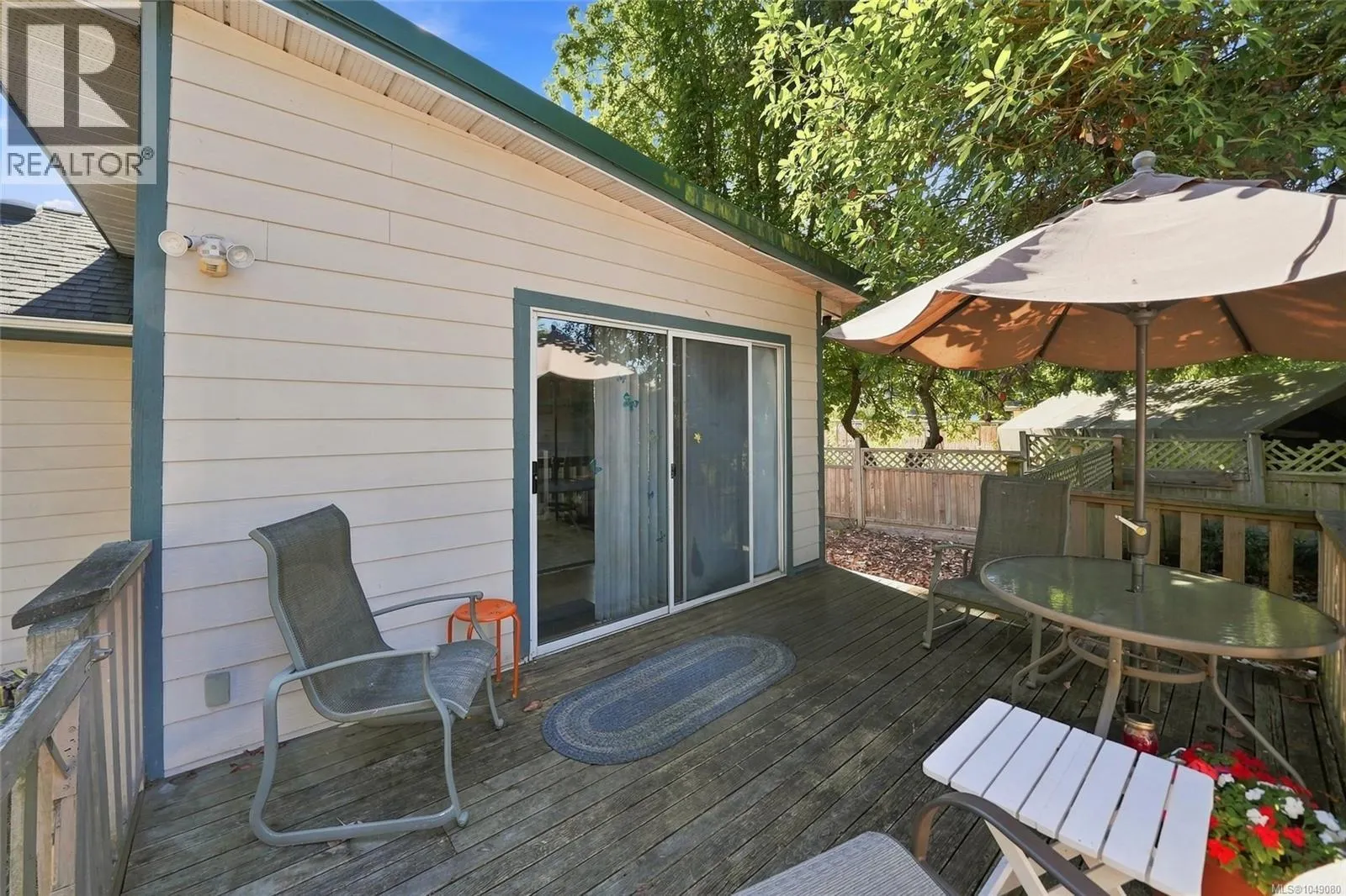 611 Pioneer Cres