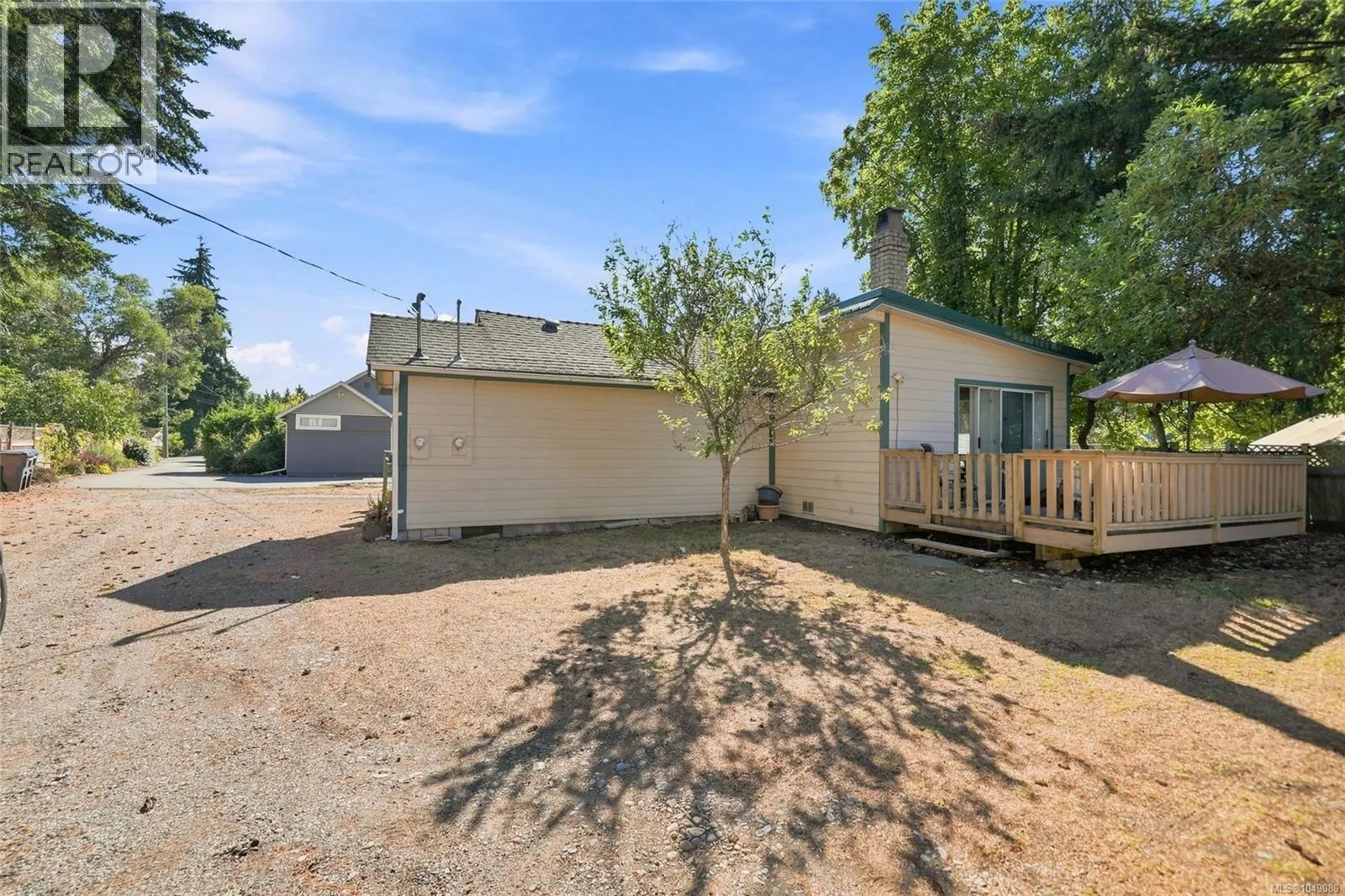 611 Pioneer Cres