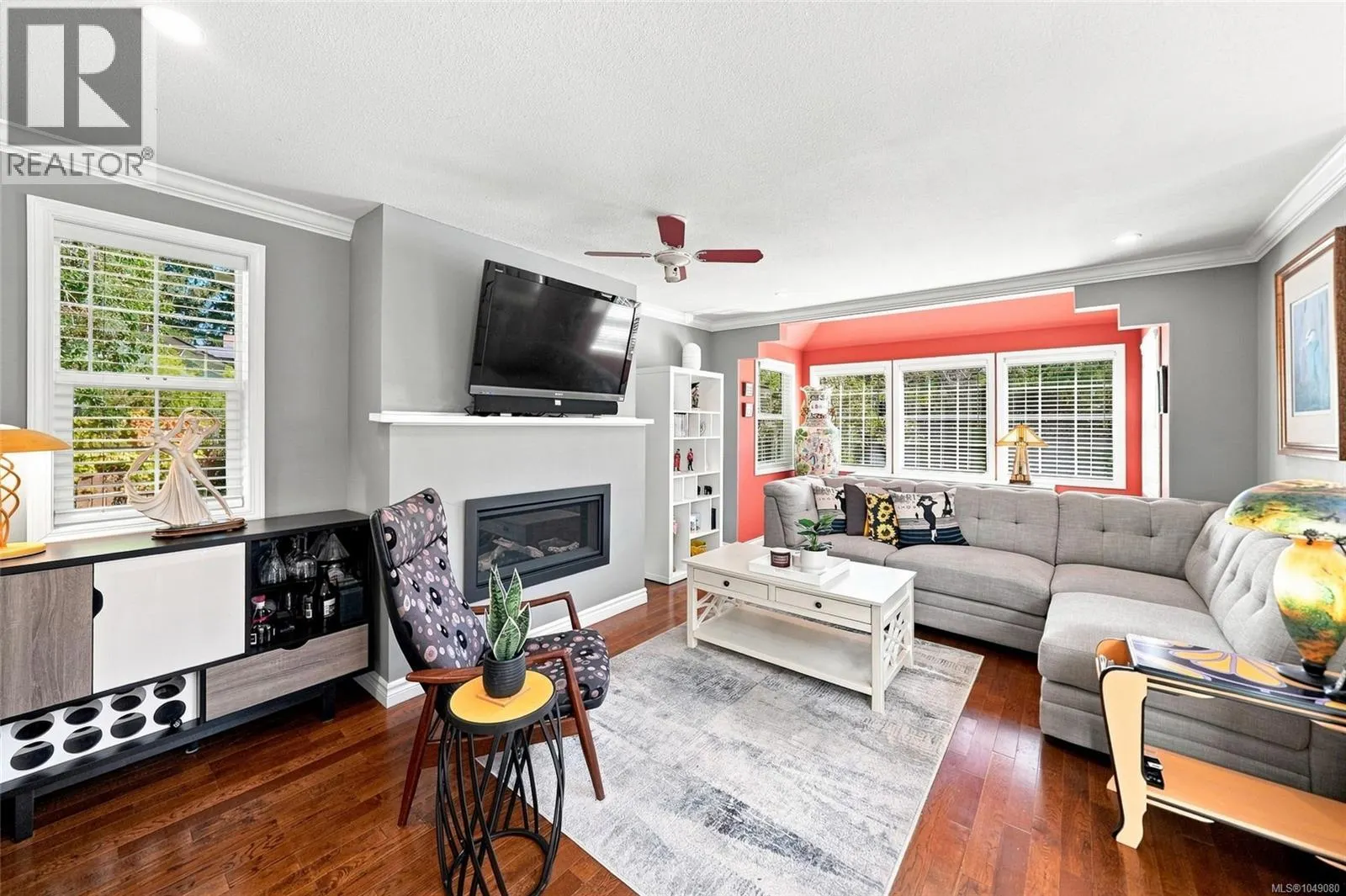 611 Pioneer Cres