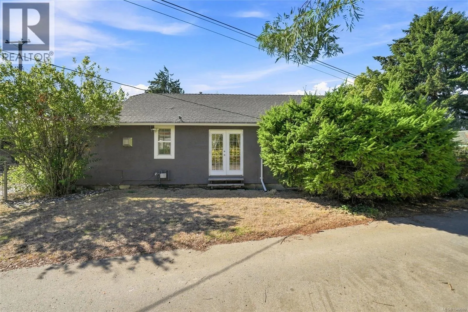 611 Pioneer Cres