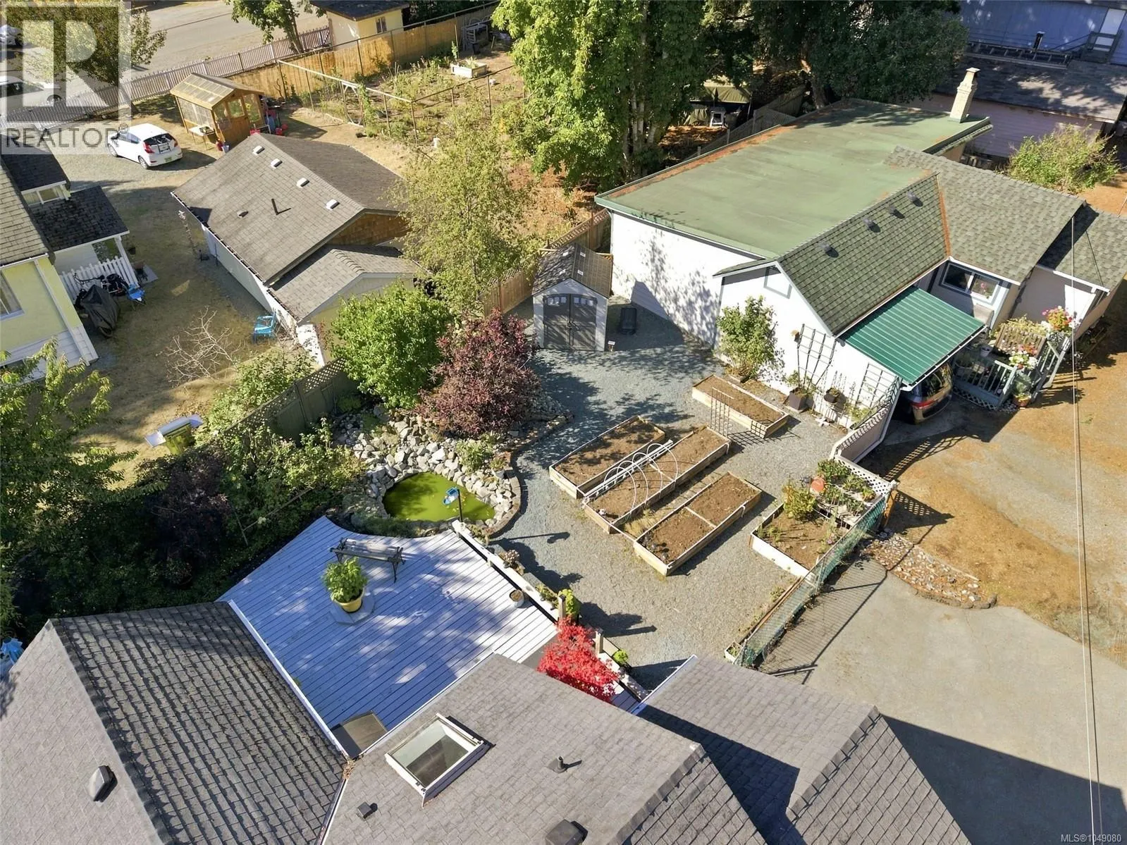 611 Pioneer Cres