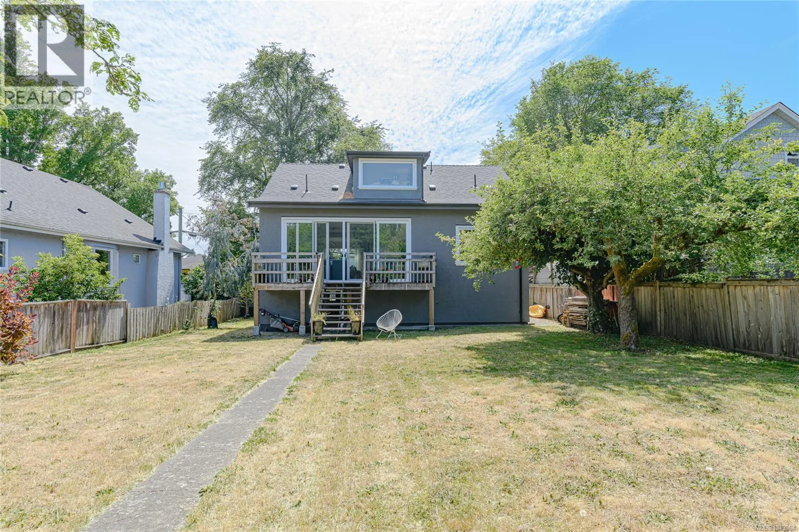 2624 Estevan Ave