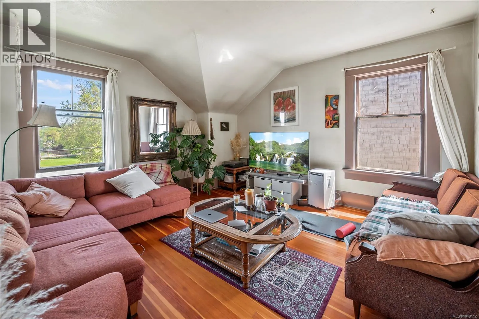 1157 Princess Ave