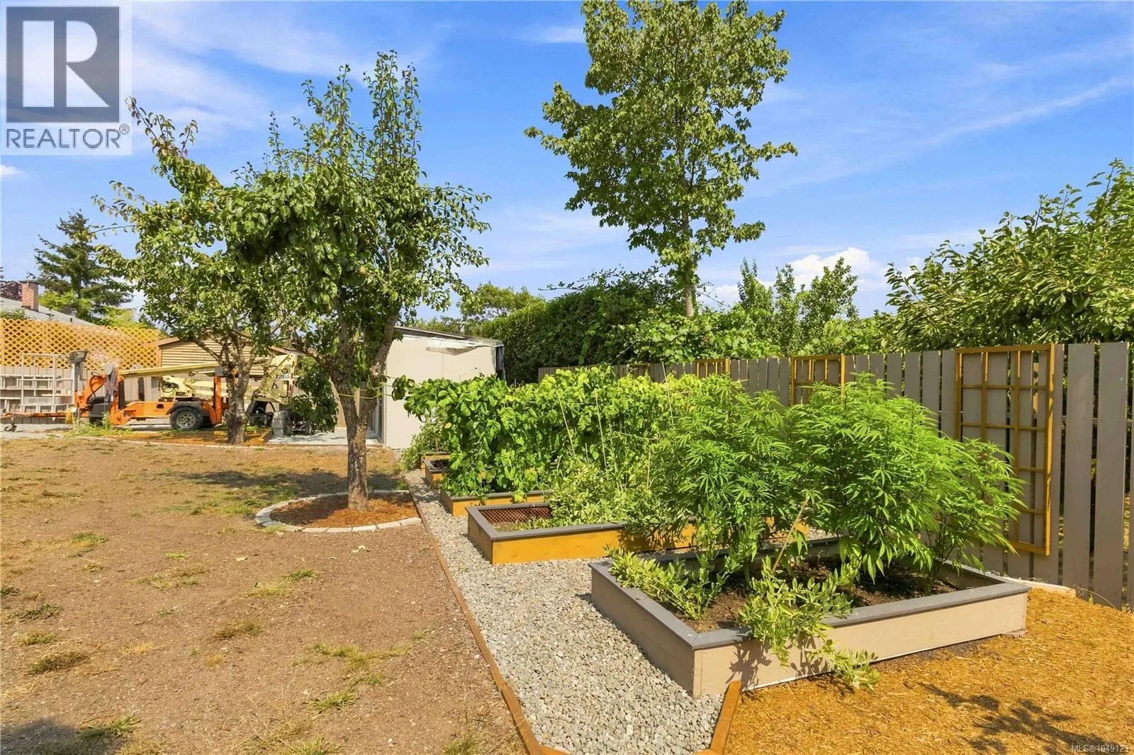 7081 East Saanich Rd