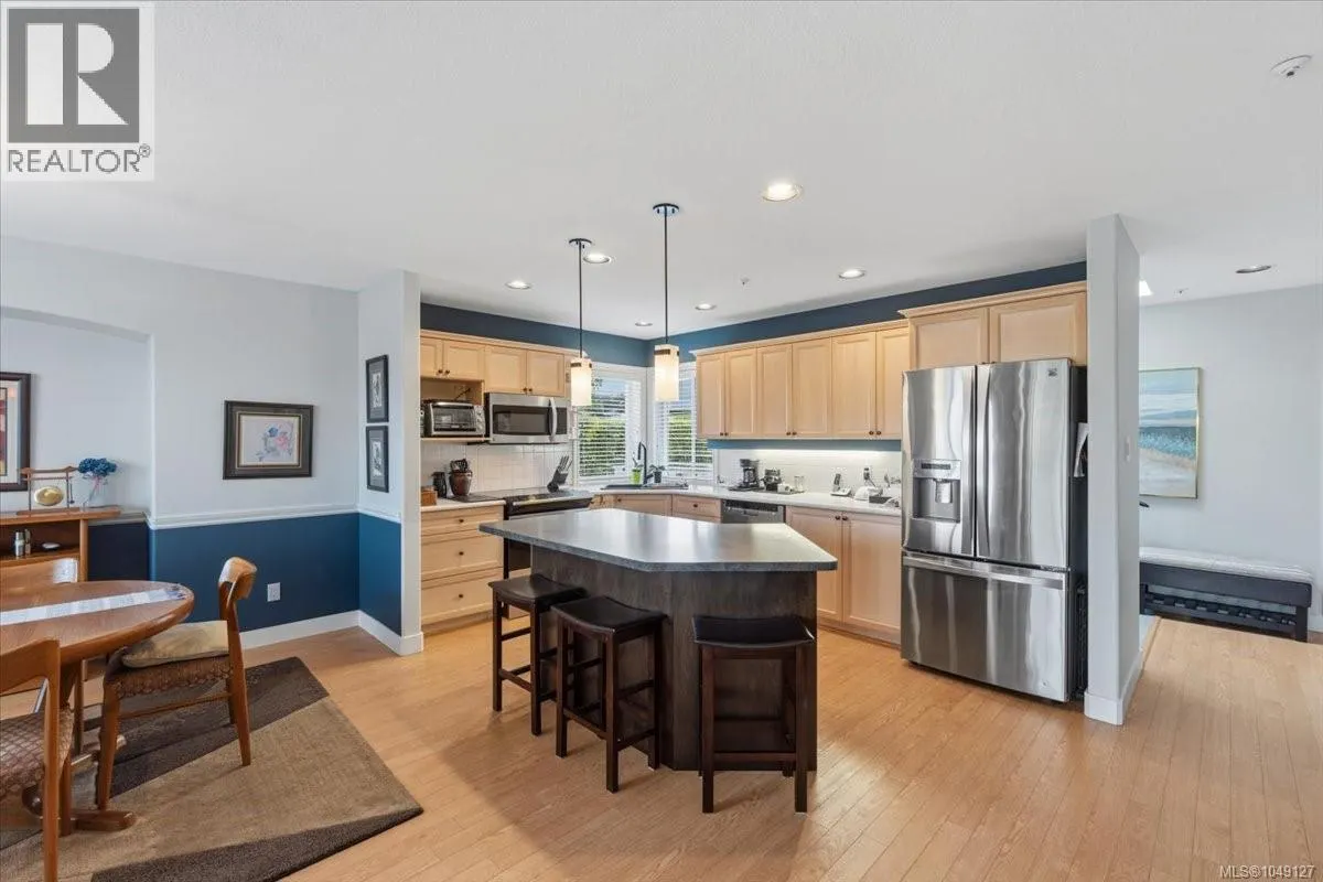 11 6595 Groveland Dr