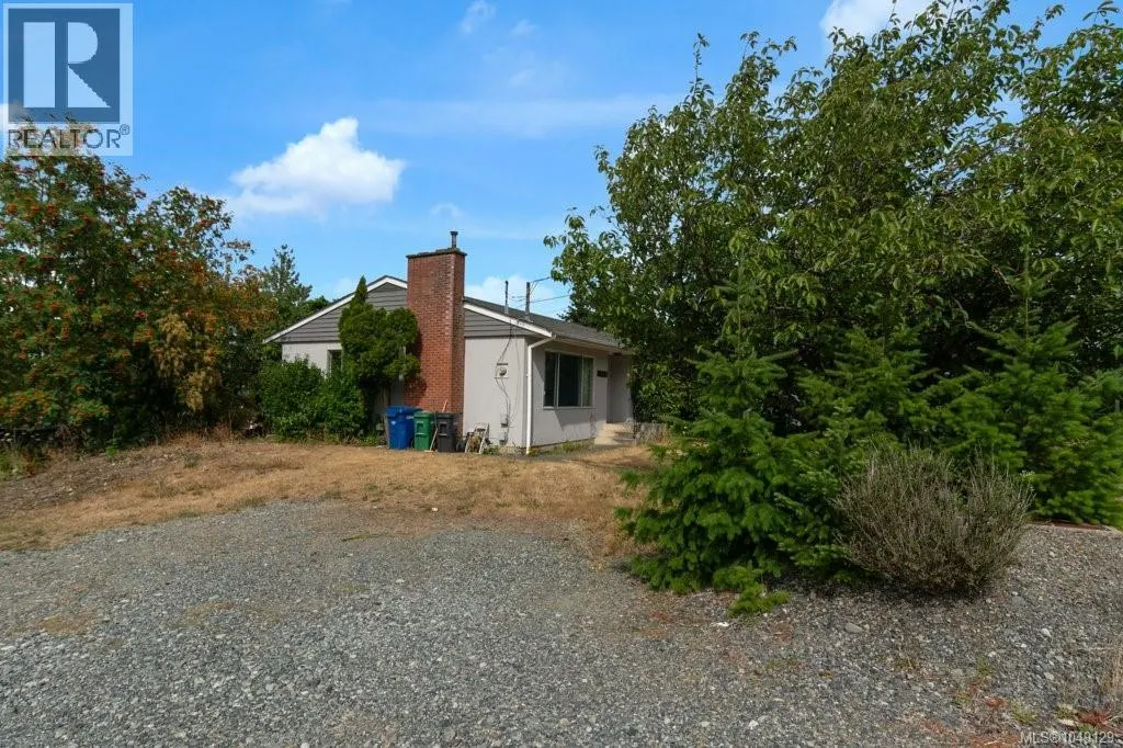 1746 & 1756 Meredith Rd