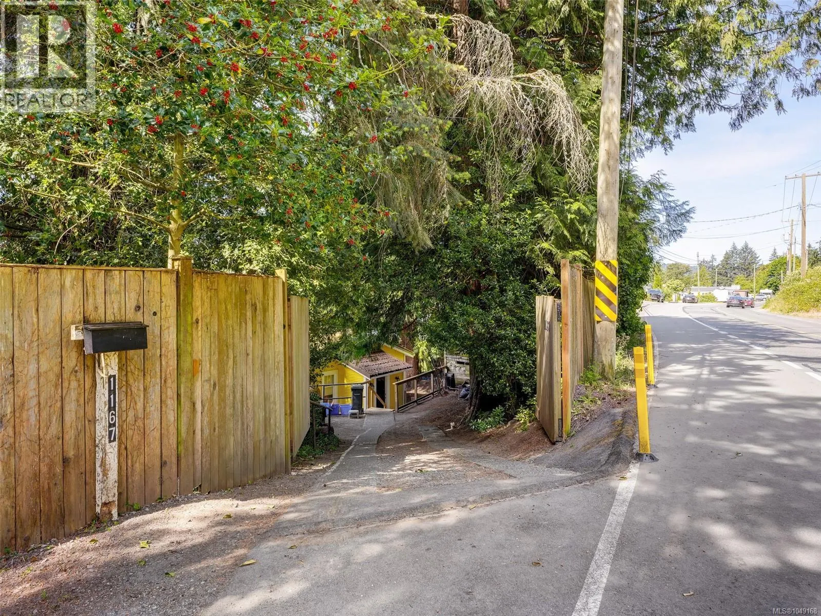 1167 Goldstream Ave