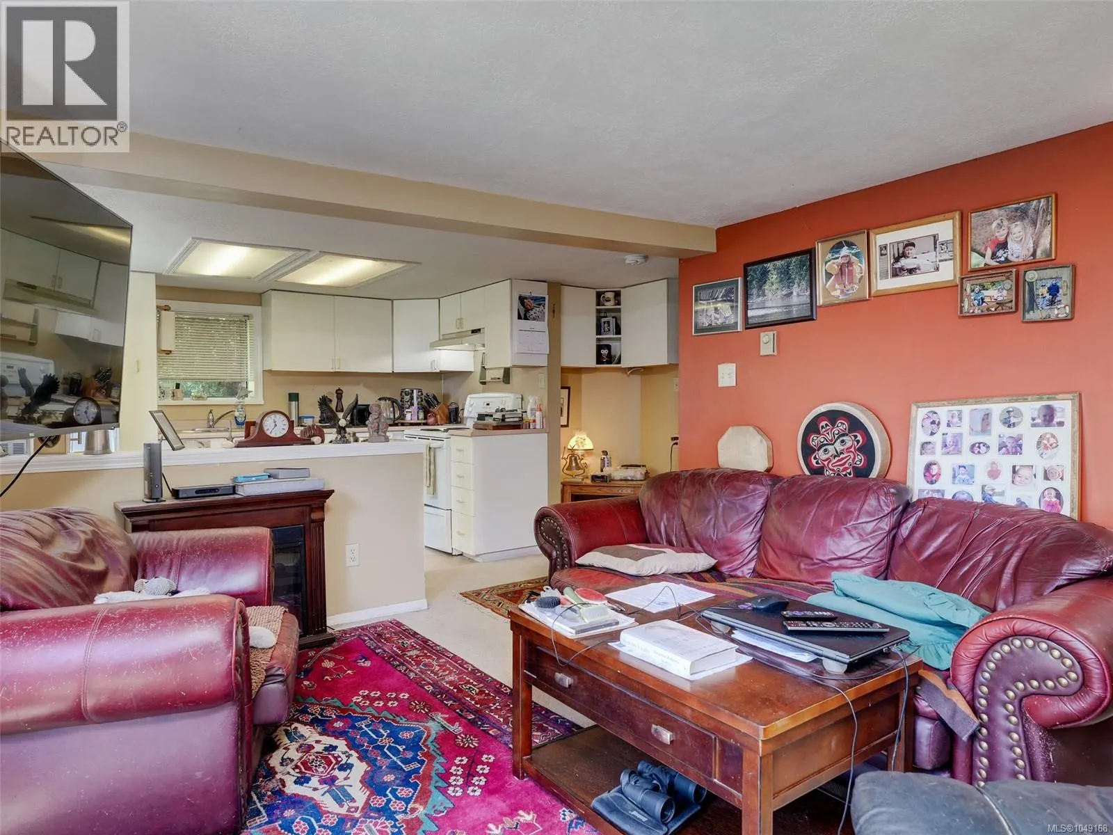 1167 Goldstream Ave