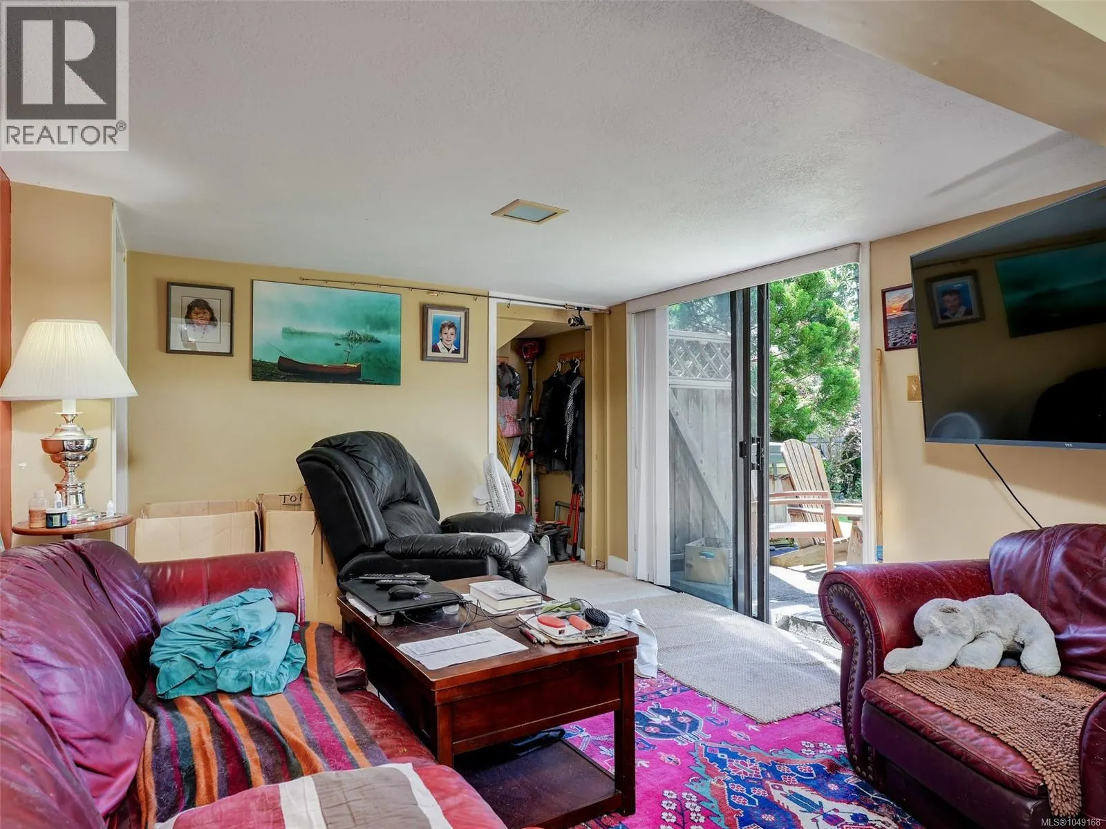 1167 Goldstream Ave
