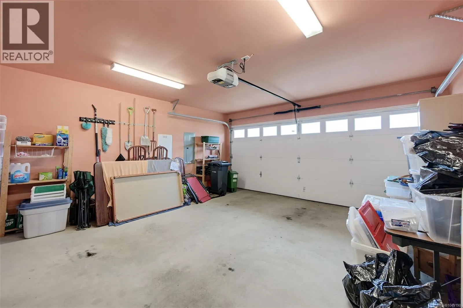 52 7586 Tetayut Rd