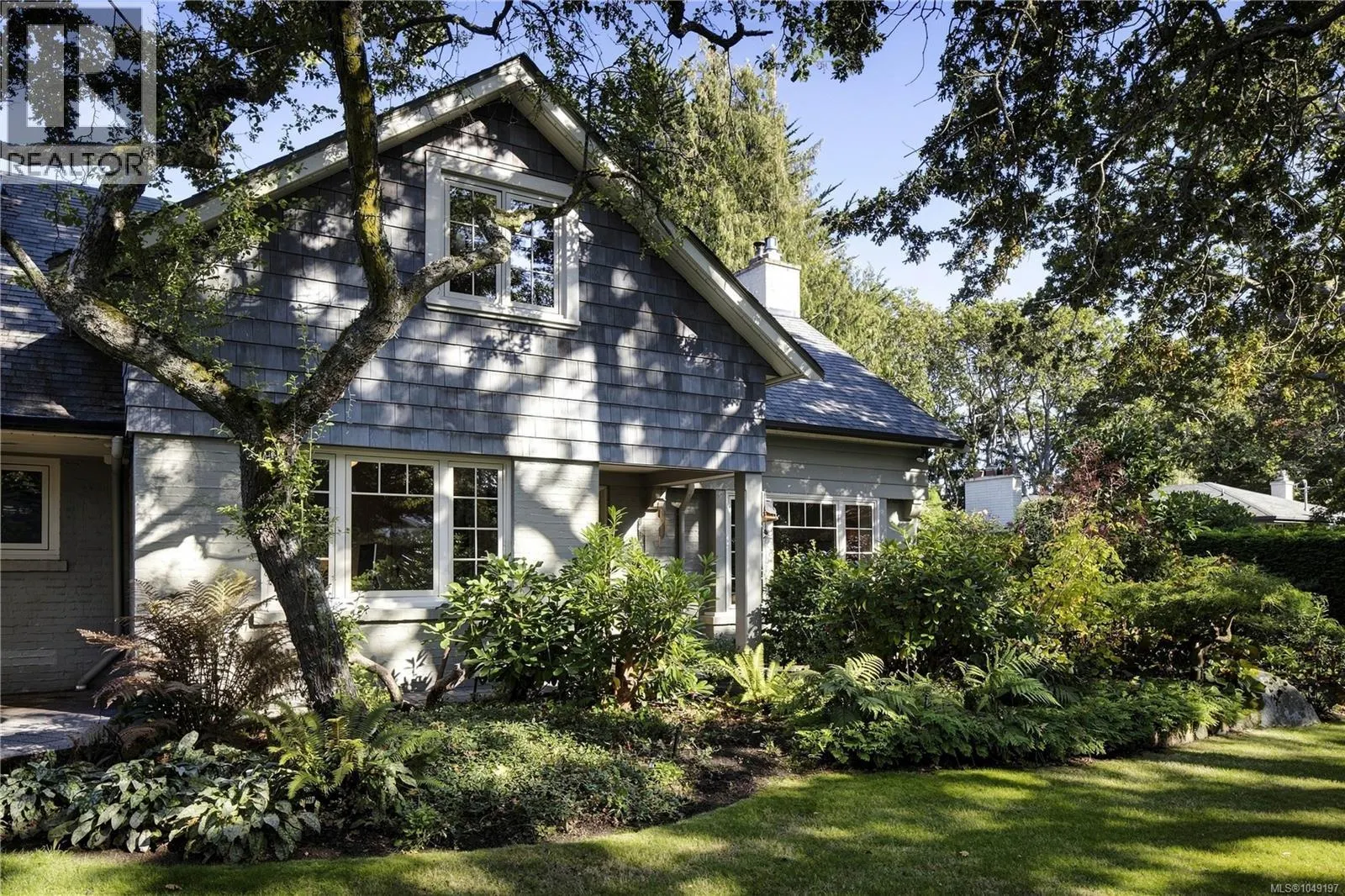 1387 St. David St