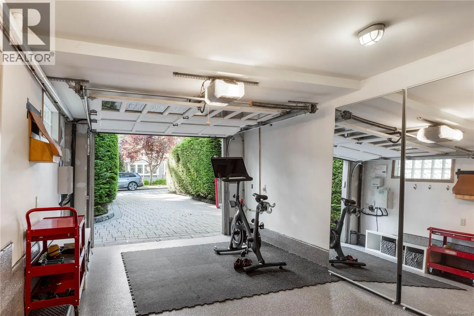 1387 St. David St