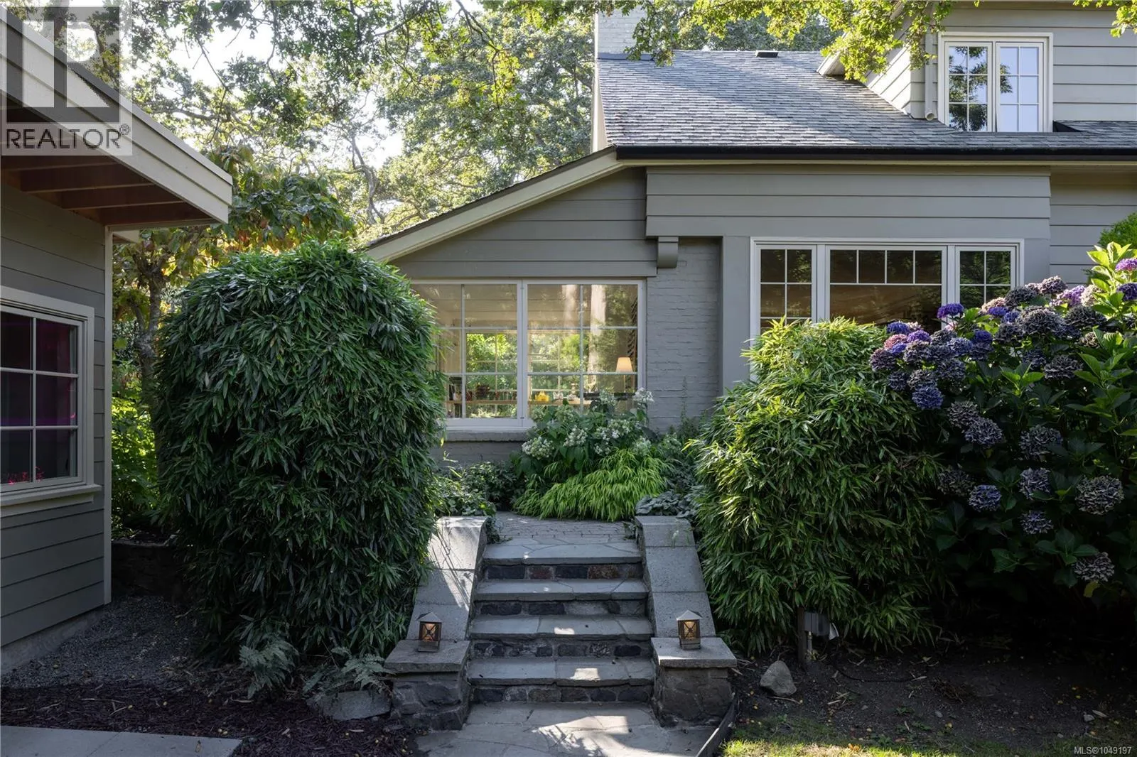 1387 St. David St