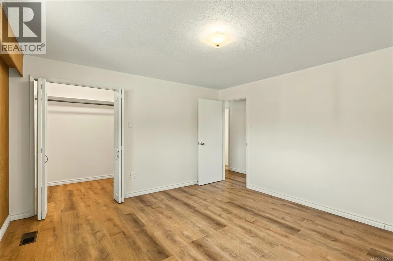5892 Jaynes Rd