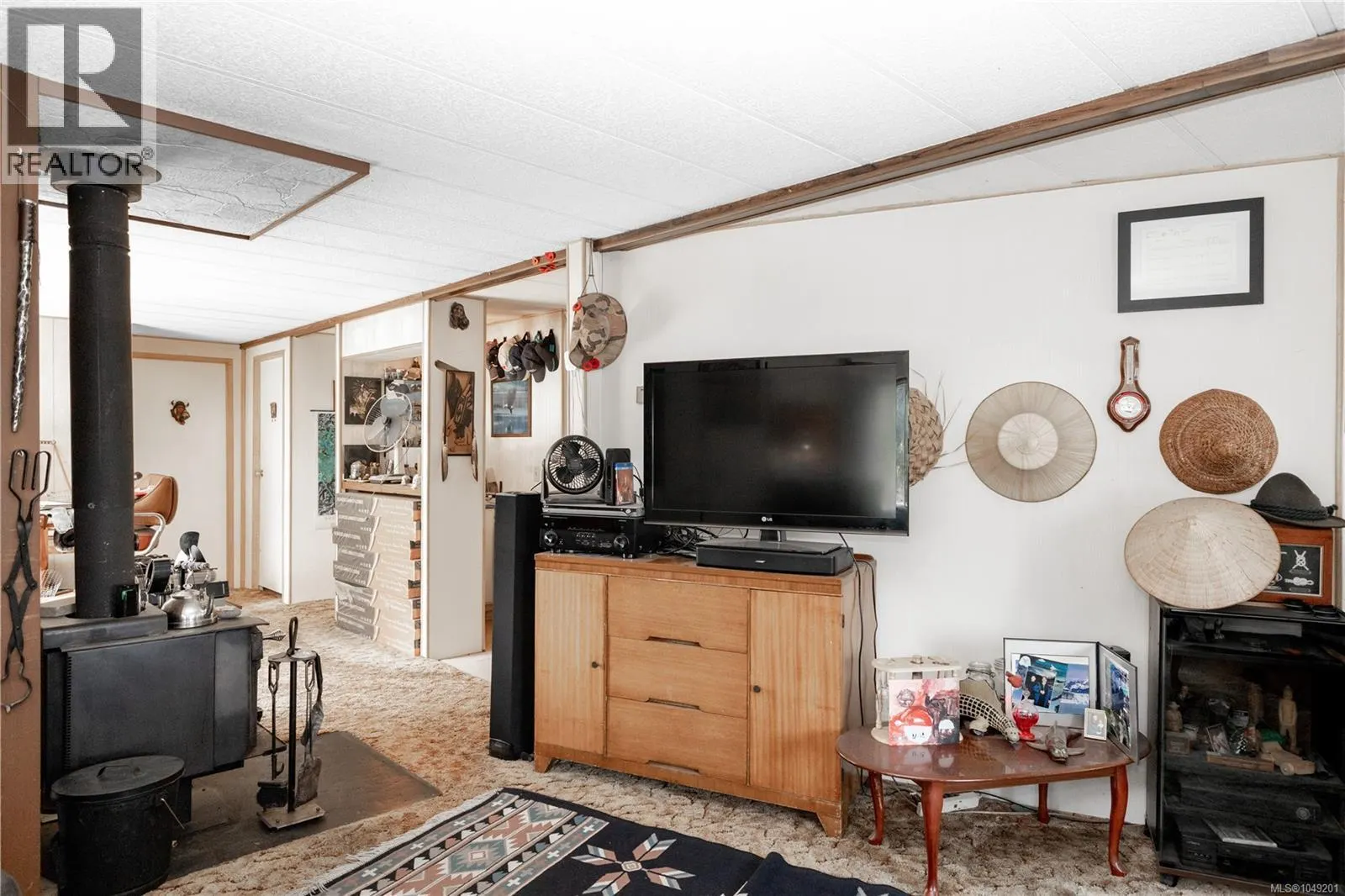 64 Seabreeze Dr