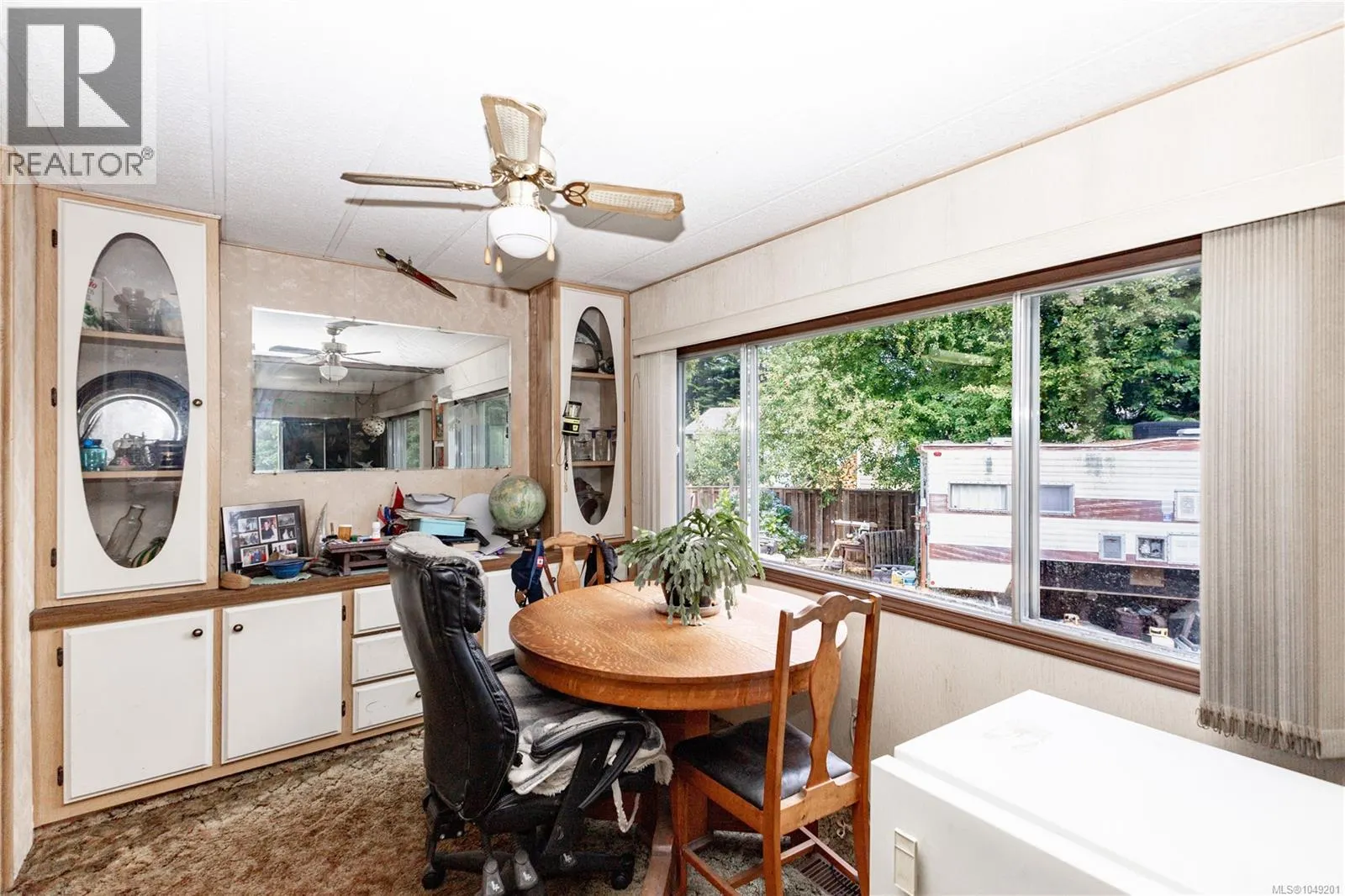 64 Seabreeze Dr