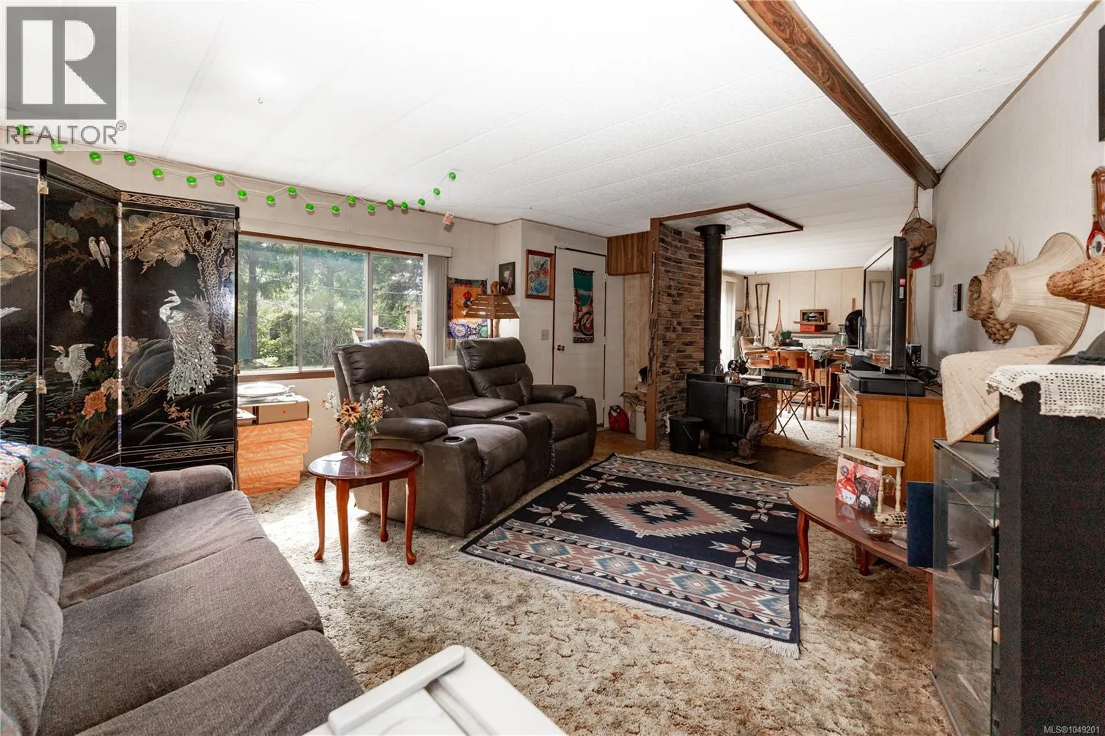 64 Seabreeze Dr