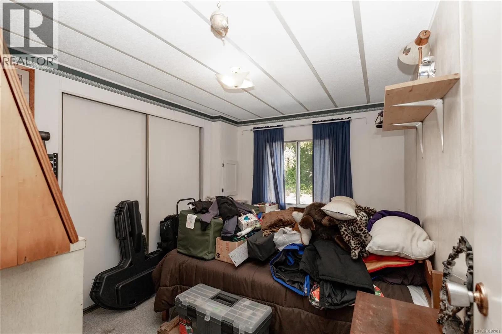 64 Seabreeze Dr