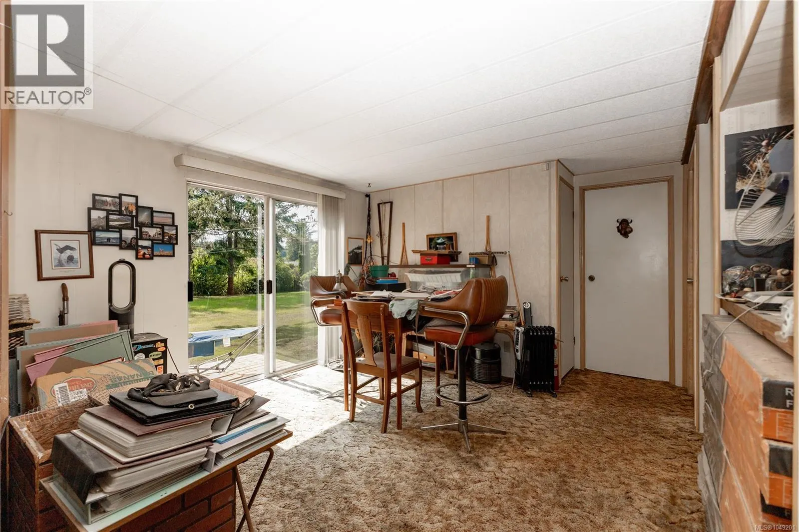 64 Seabreeze Dr