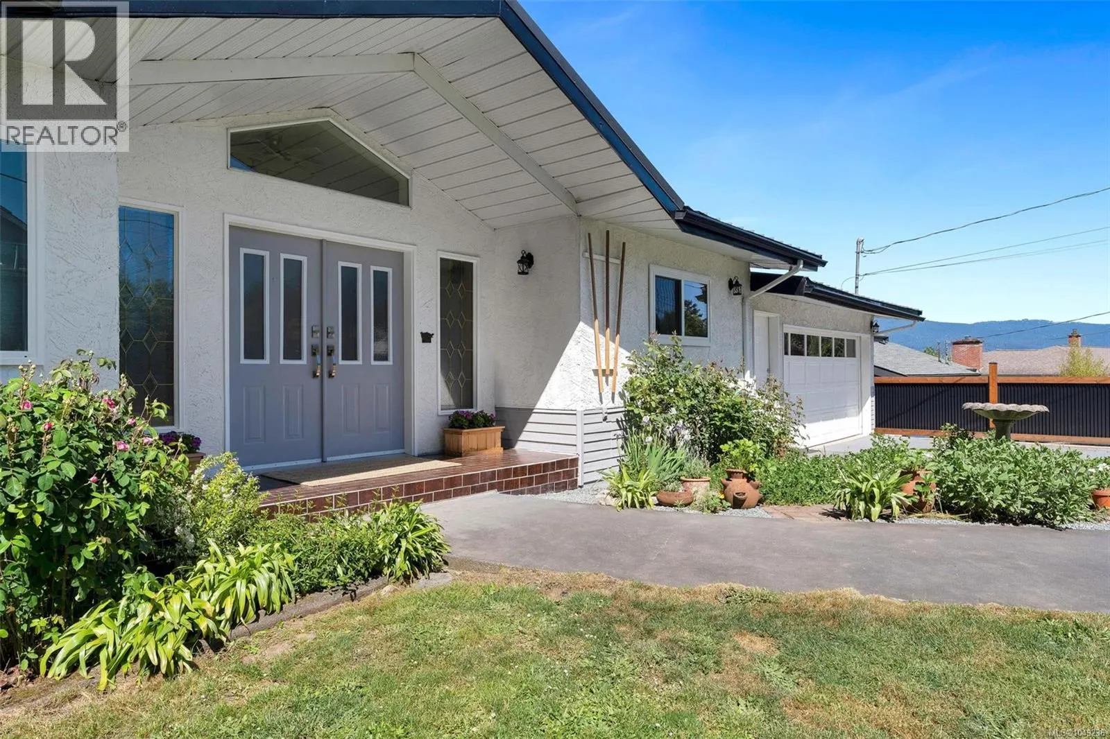 1876 Wessex Rd