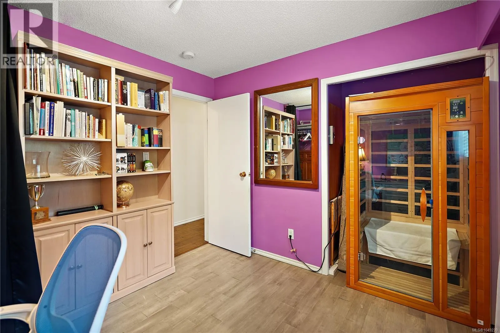 6864 East Saanich Rd