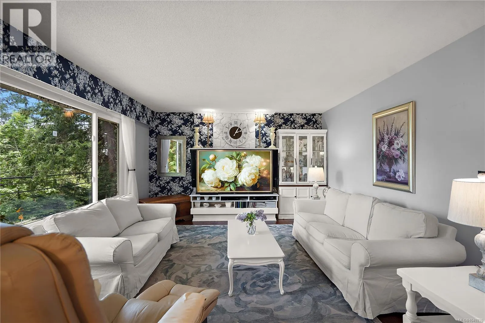 6864 East Saanich Rd