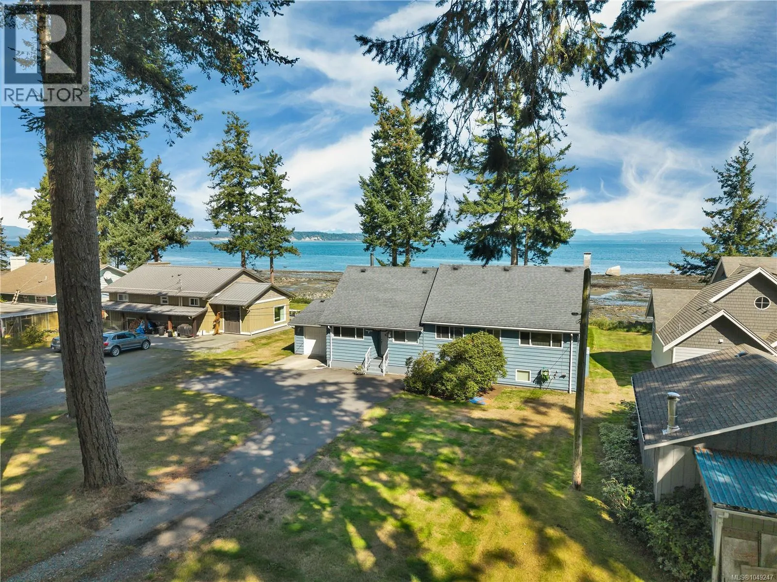 3765 Island Hwy S