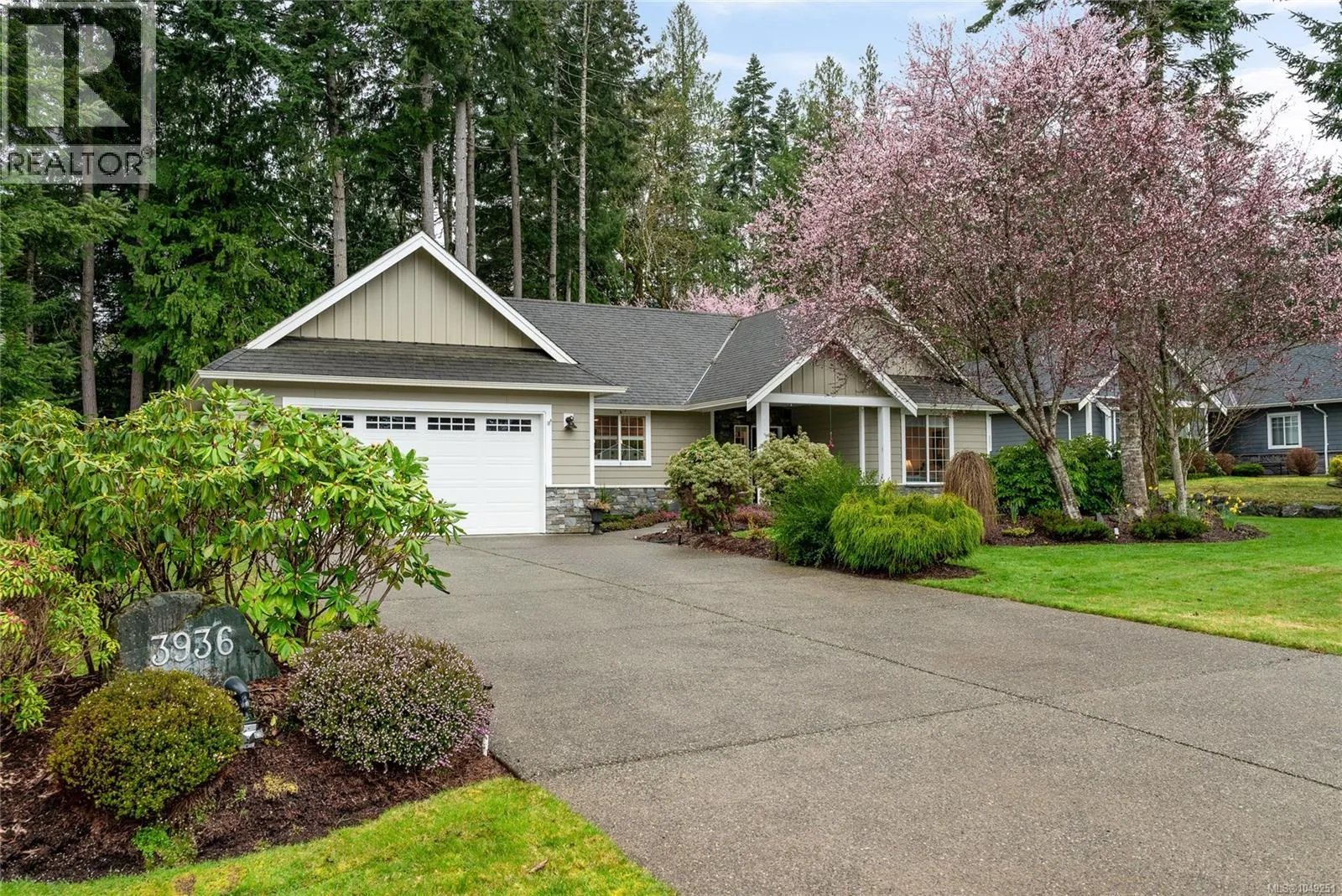 3936 Creekside Dr