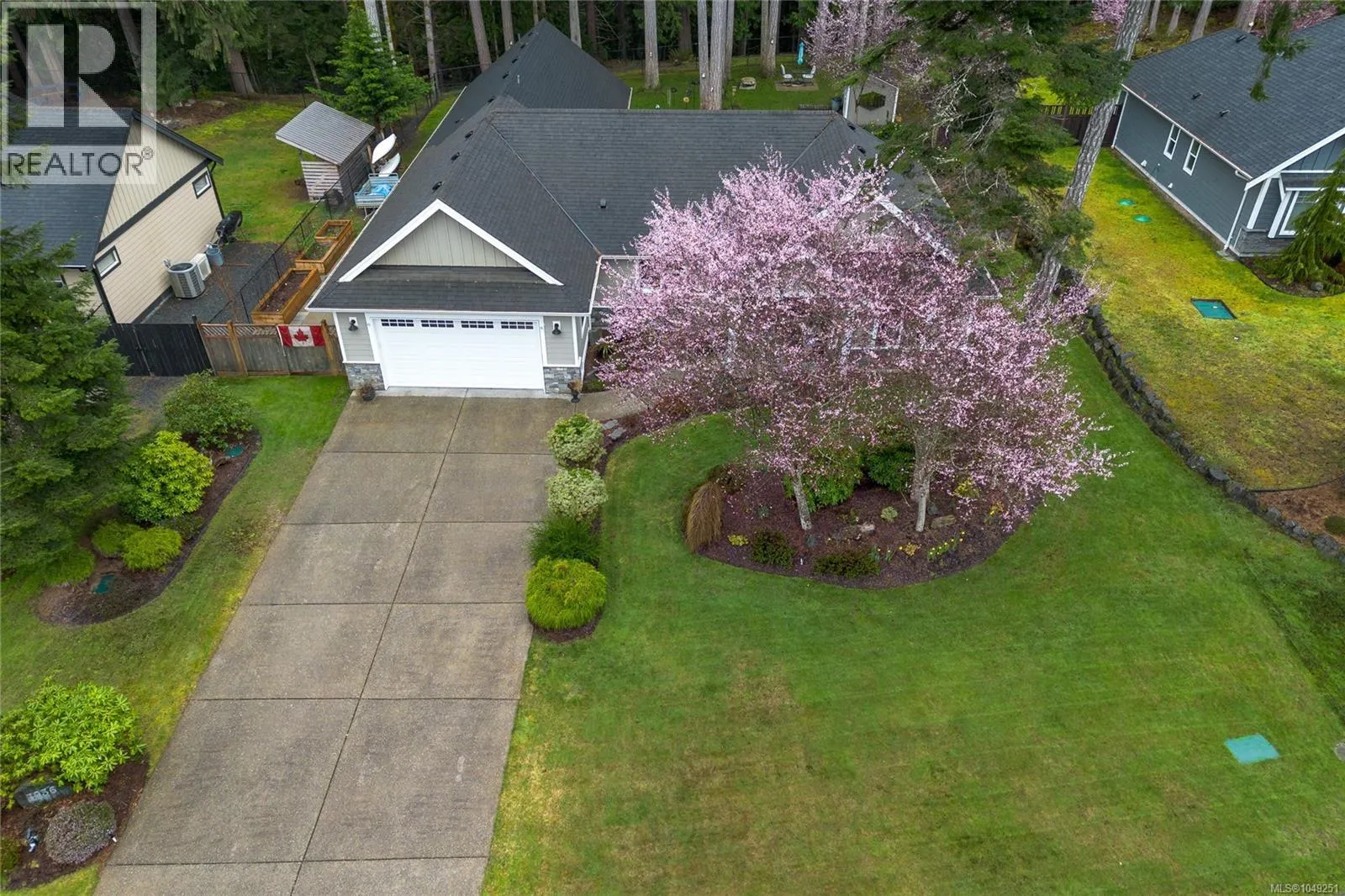 3936 Creekside Dr