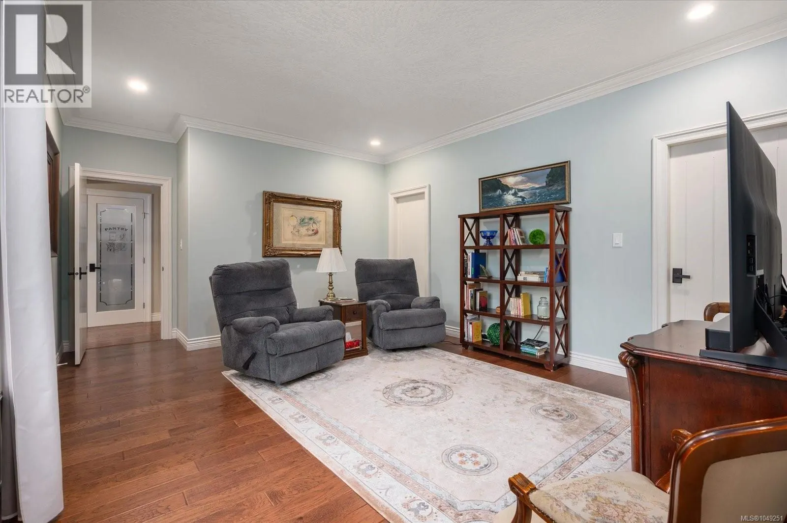 3936 Creekside Dr